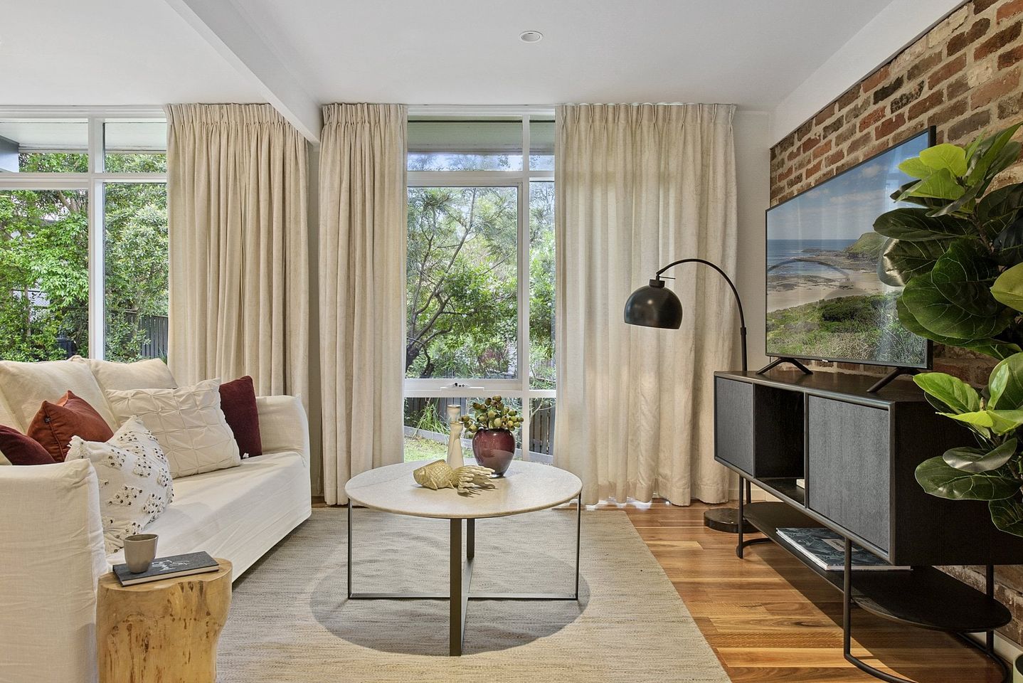 Property listing image