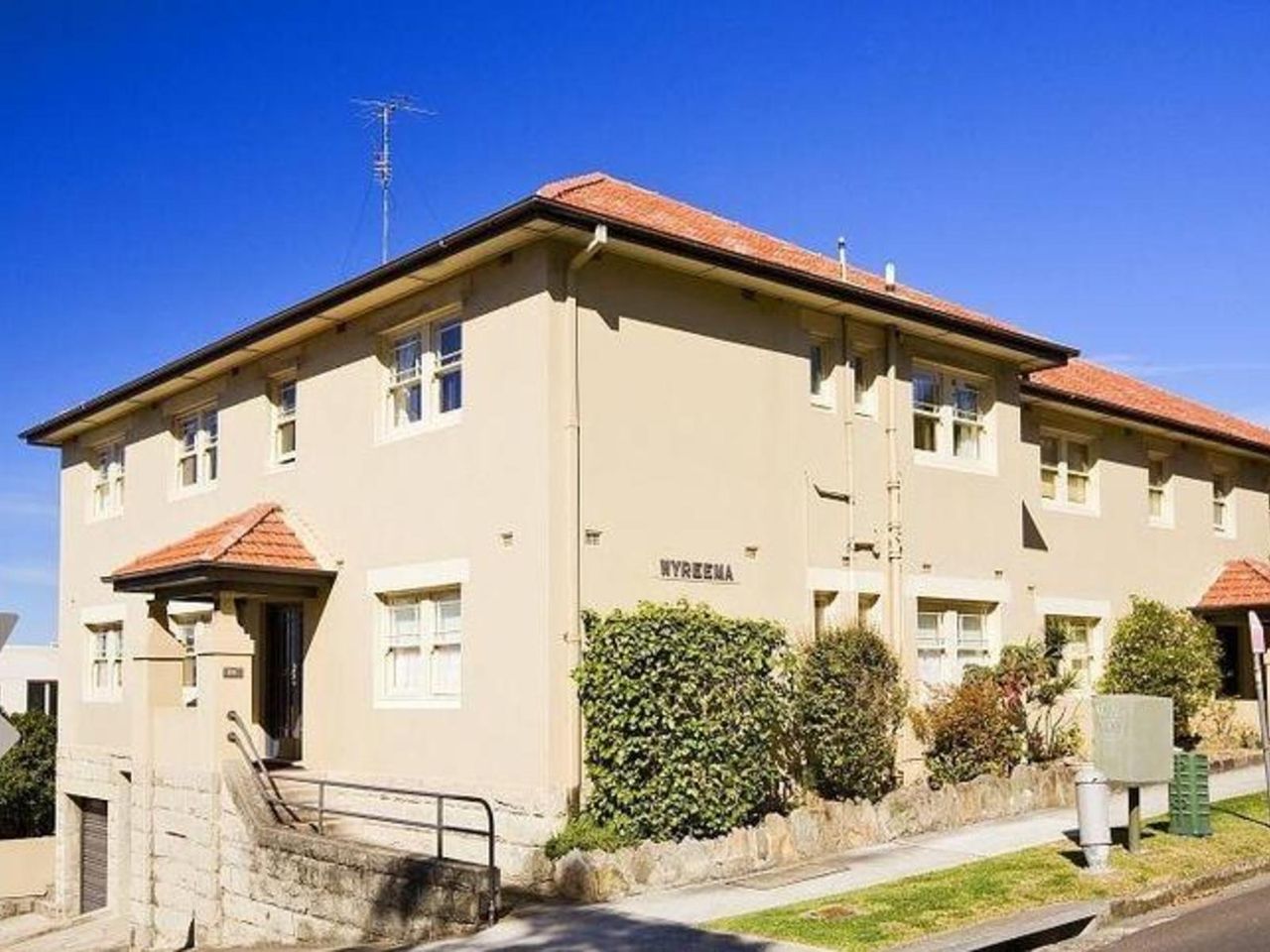 Property listing image