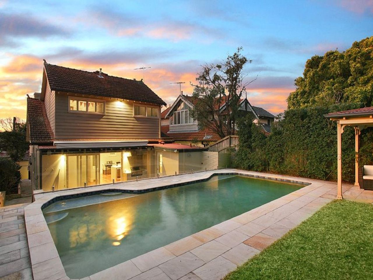 Property listing image