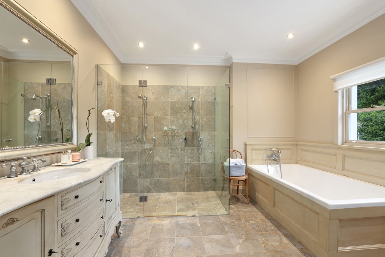 5 Lynn Ridge Avenue, Gordon, NSW, 2072, Gordon - Thumbnail 4