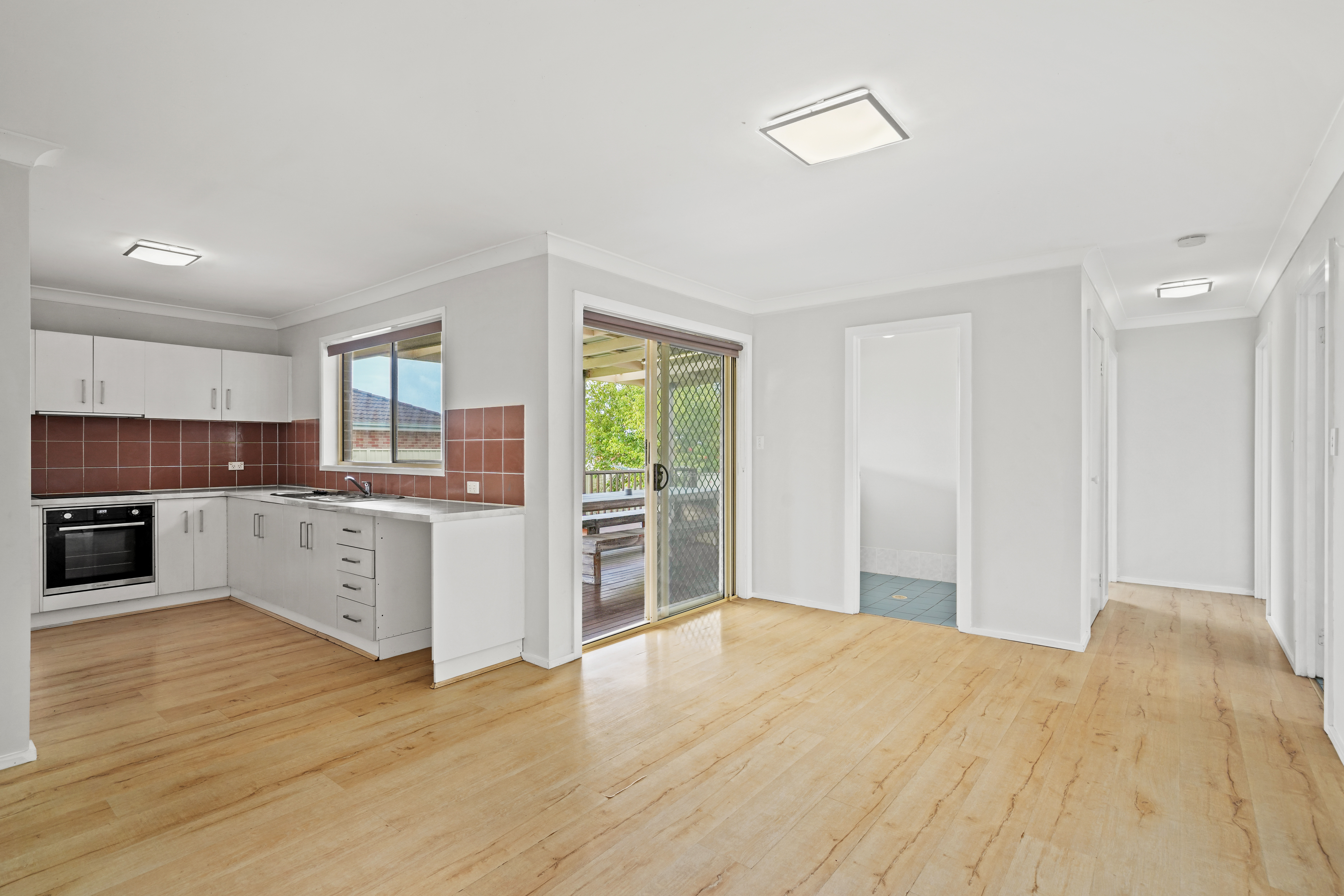 33 White Swan Avenue, Blue Haven, NSW, 2262, Blue Haven - Thumbnail 2