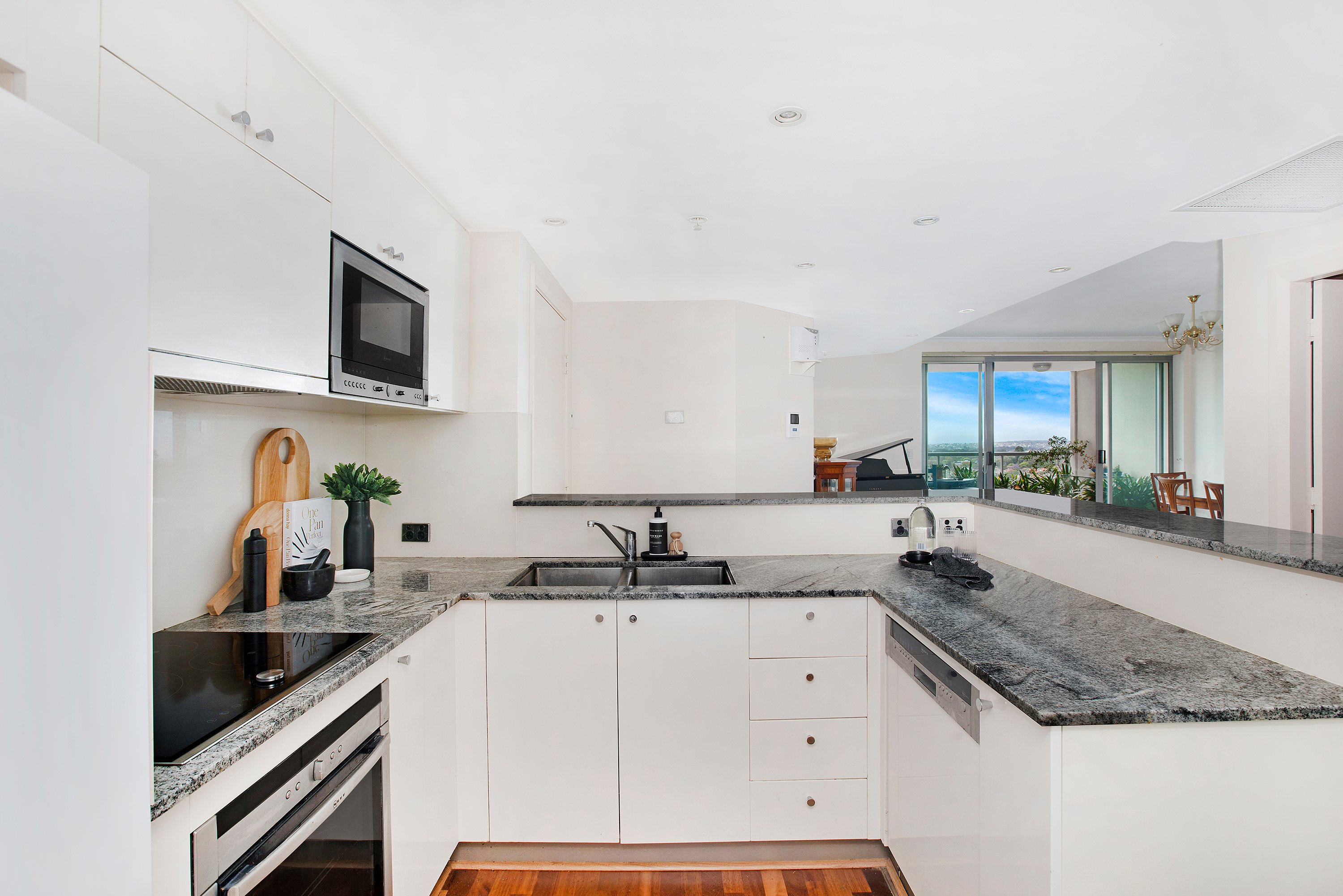 2203/2A Help Street, Chatswood, NSW, 2067, Chatswood - Thumbnail 6