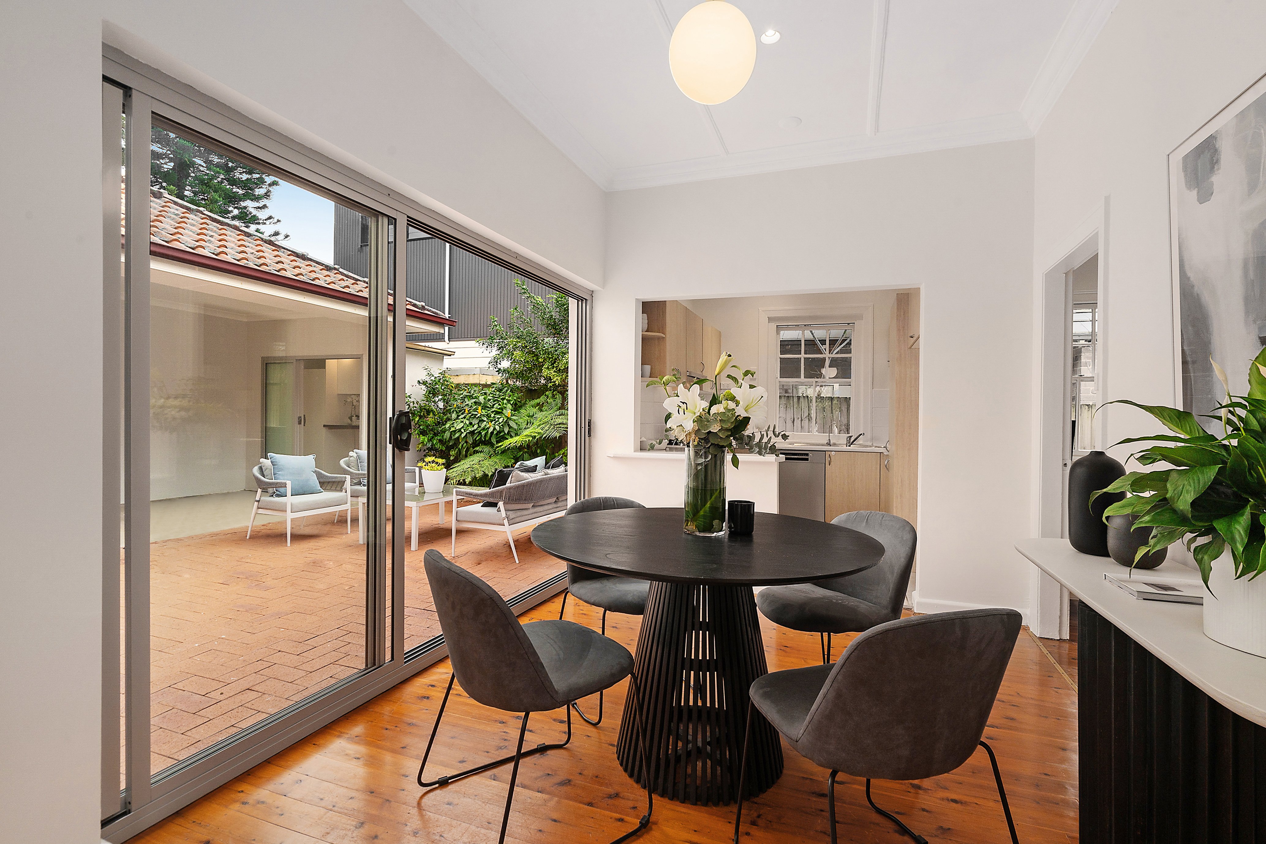 136 Eastern Valley Way, Willoughby, NSW, 2068, Willoughby - Thumbnail 2
