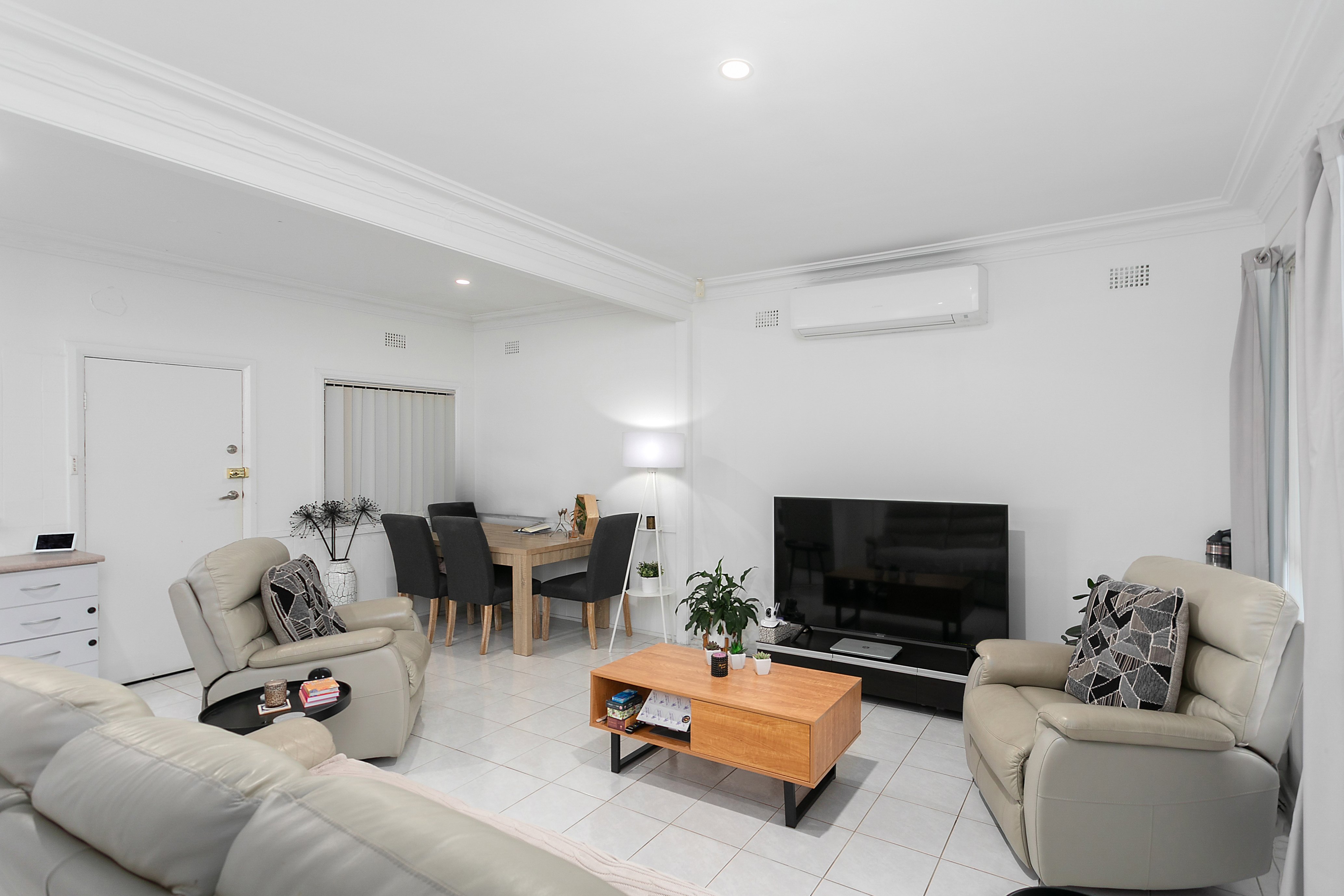 11 Gilgandra Street, Lake Heights, NSW, 2502, Lake Heights - Thumbnail 2