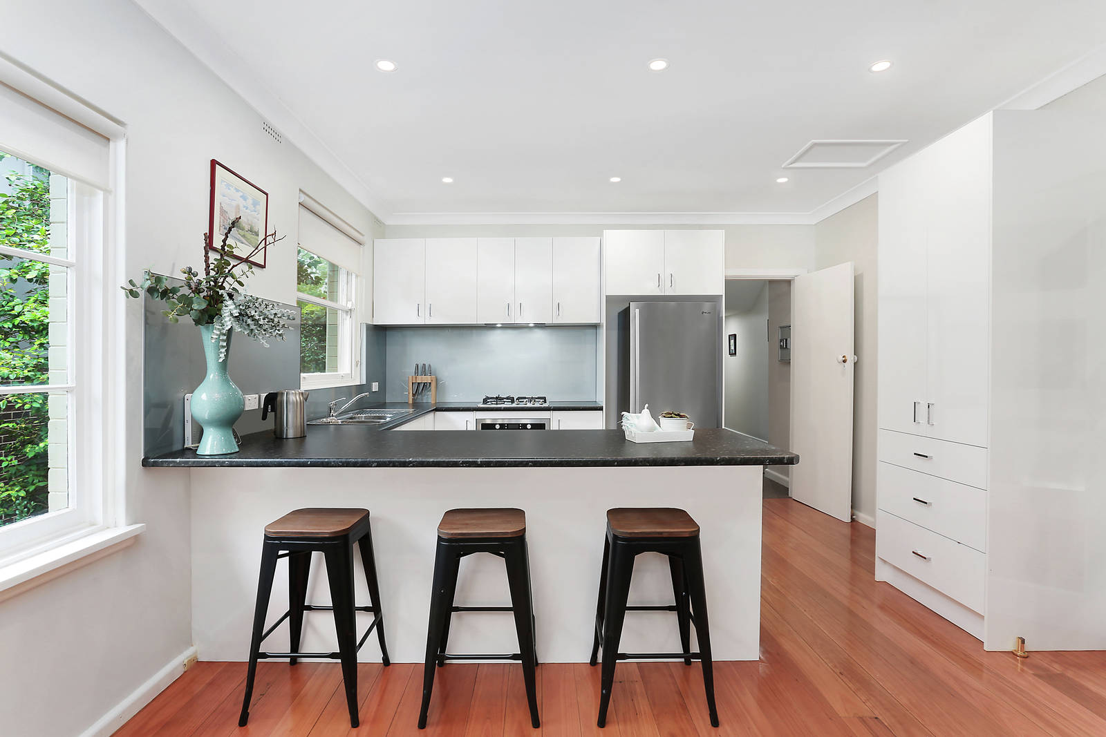 32 Fairlawn Avenue, Turramurra, NSW, 2074, Turramurra - Thumbnail 4