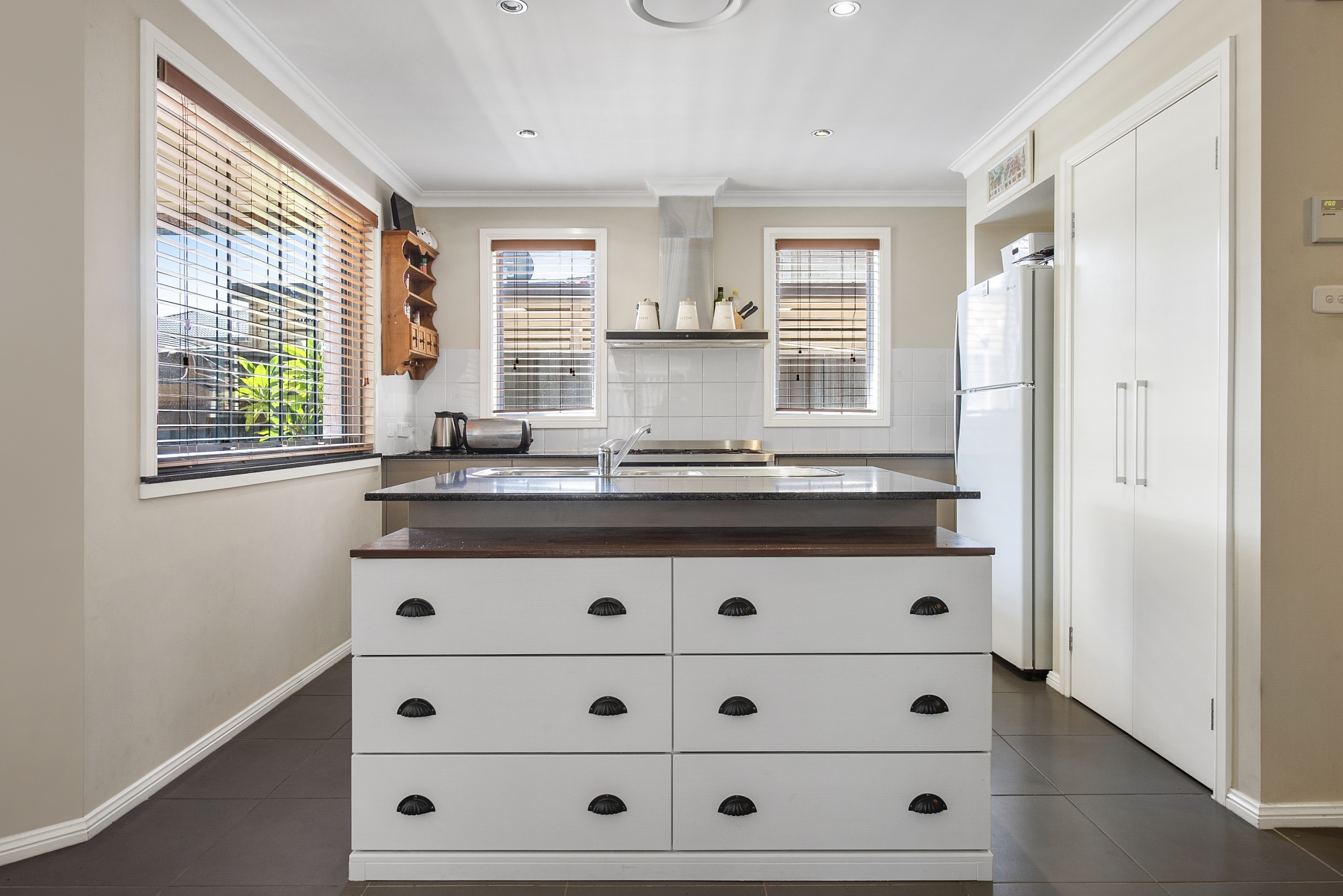 13 Kobe Street, Ropes Crossing, NSW, 2760, Ropes Crossing - Thumbnail 4