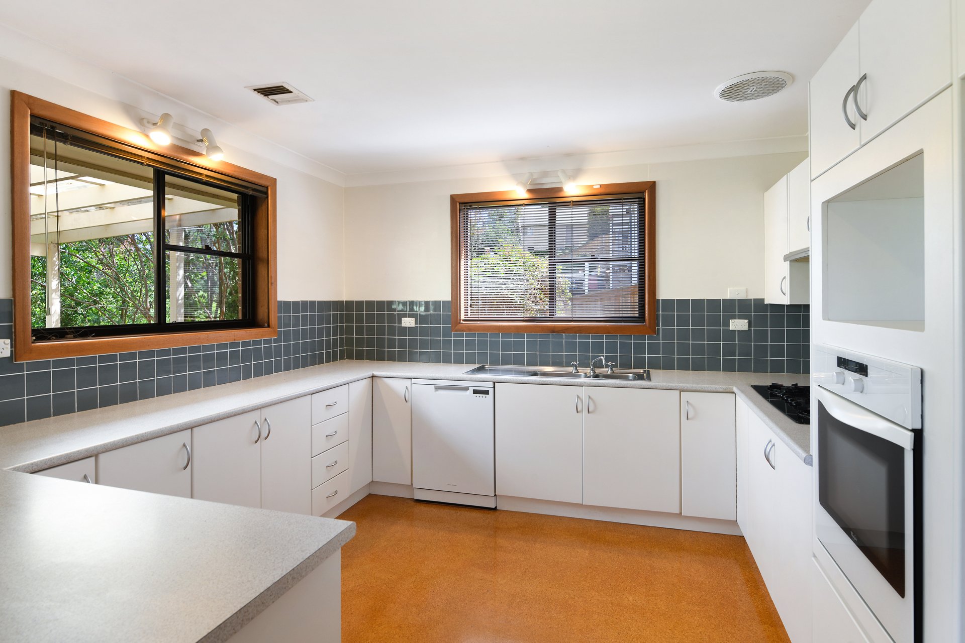 'Lightwood' 24 Mount Road (located between #32 & 36), Bowral, NSW, 2576, Bowral - Thumbnail 6