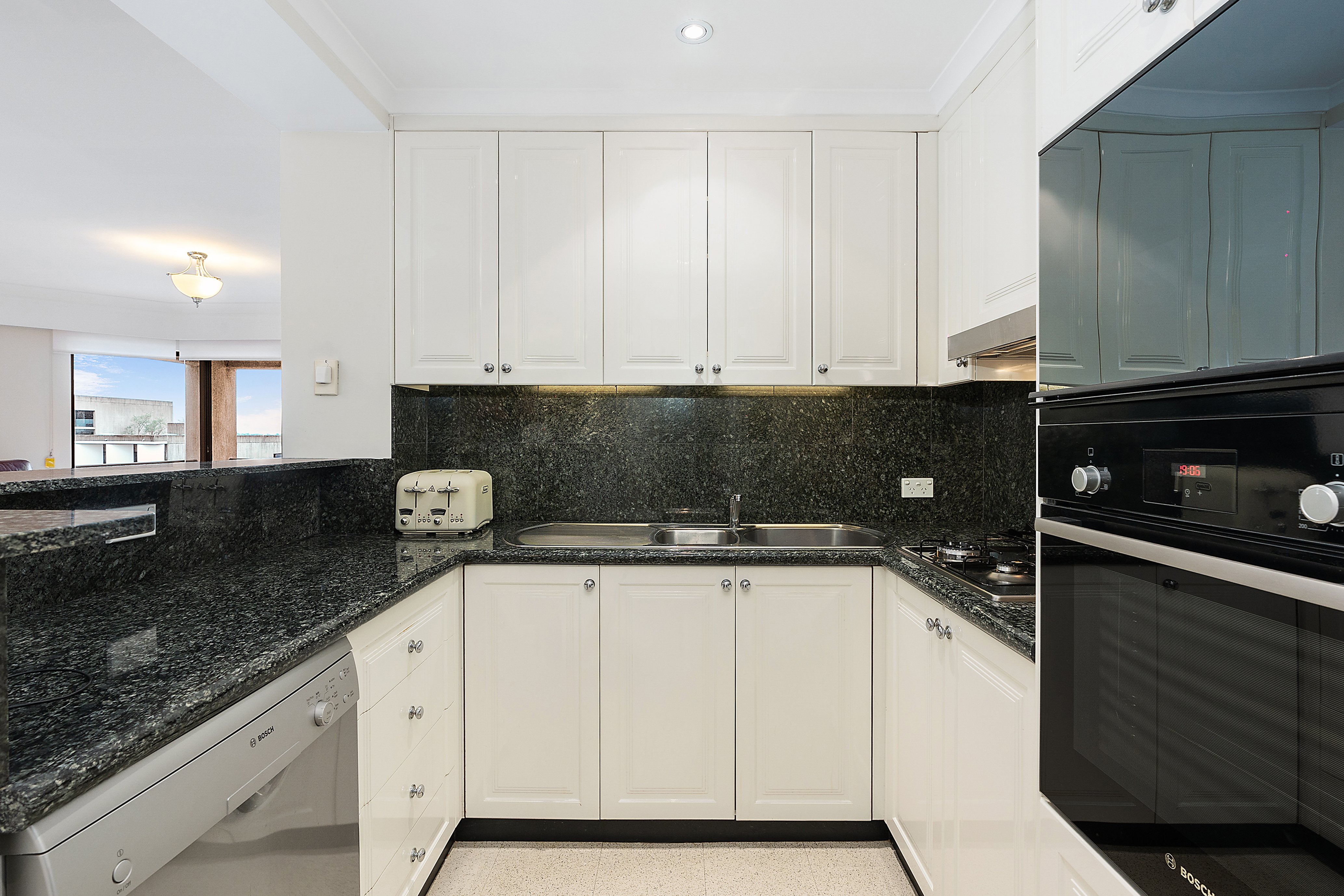 1001/37 Glen Street, Milsons Point, NSW, 2061, Milsons Point - Thumbnail 5