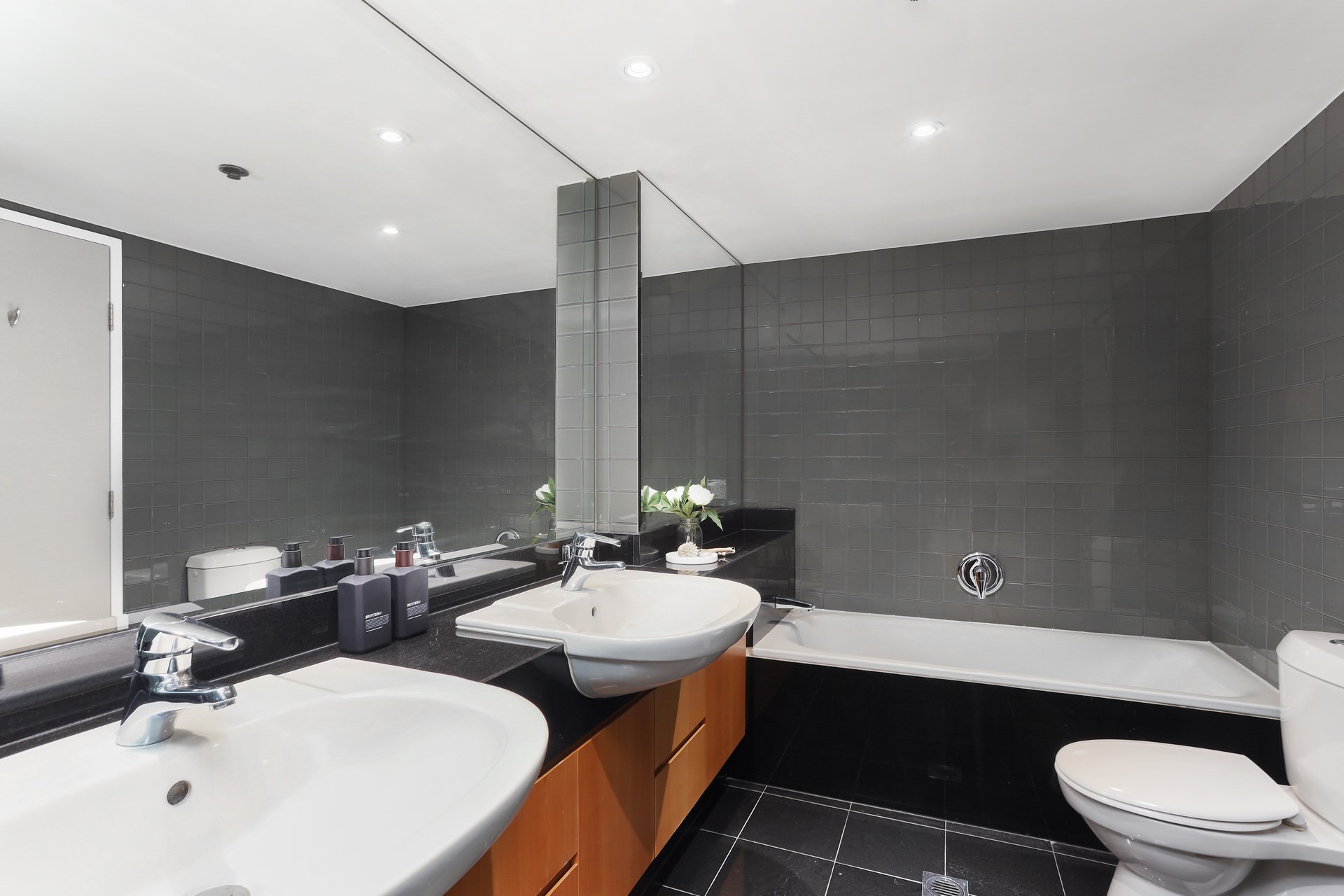 2203/2 Dind Street, MILSONS POINT, NSW, 2061, Milsons Point - Thumbnail 6
