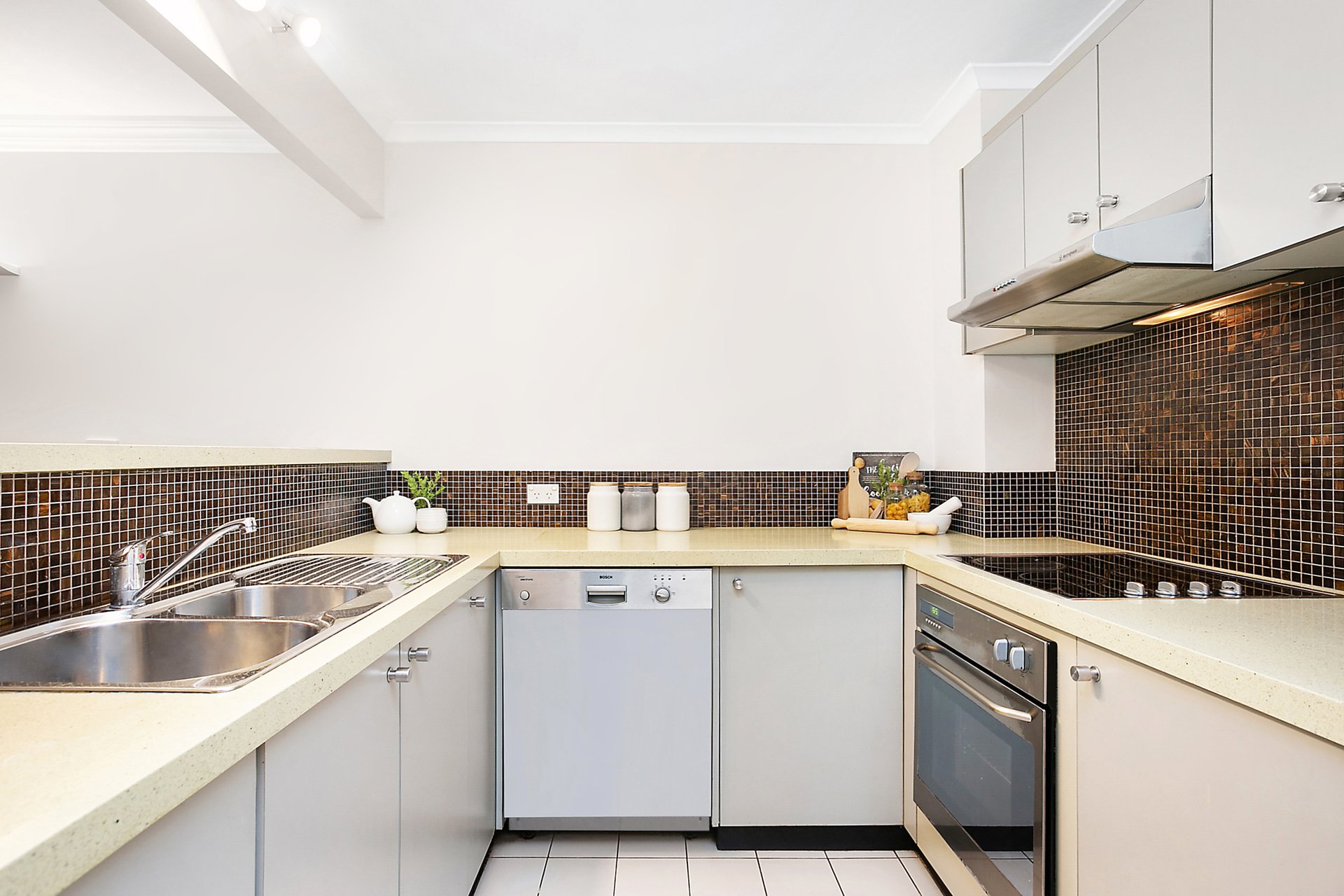 9/98 Alfred Street, MILSONS POINT, NSW, 2061, Milsons Point - Thumbnail 2