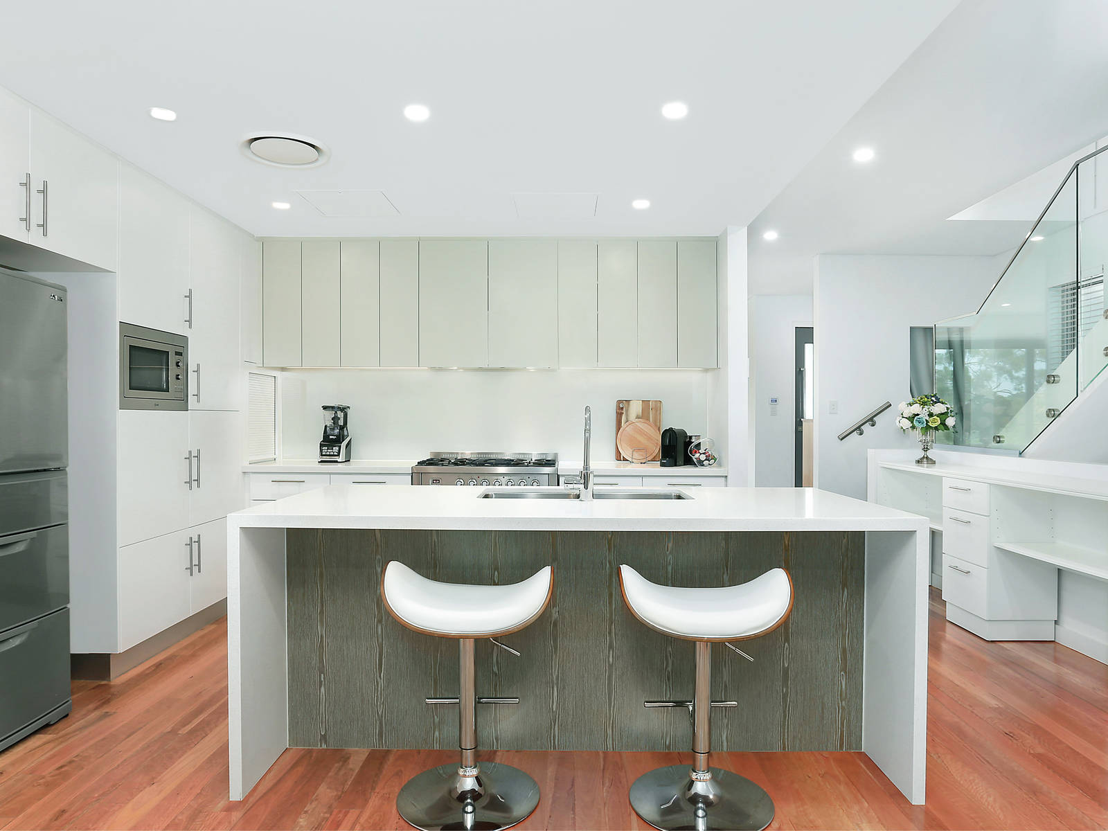 33 Garden Place, WILLOUGHBY, NSW, 2068, Willoughby - Thumbnail 2