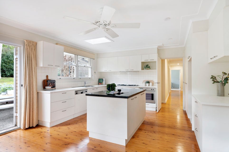 42 Lynbara Avenue, St Ives, NSW, 2075, St Ives - Thumbnail 3