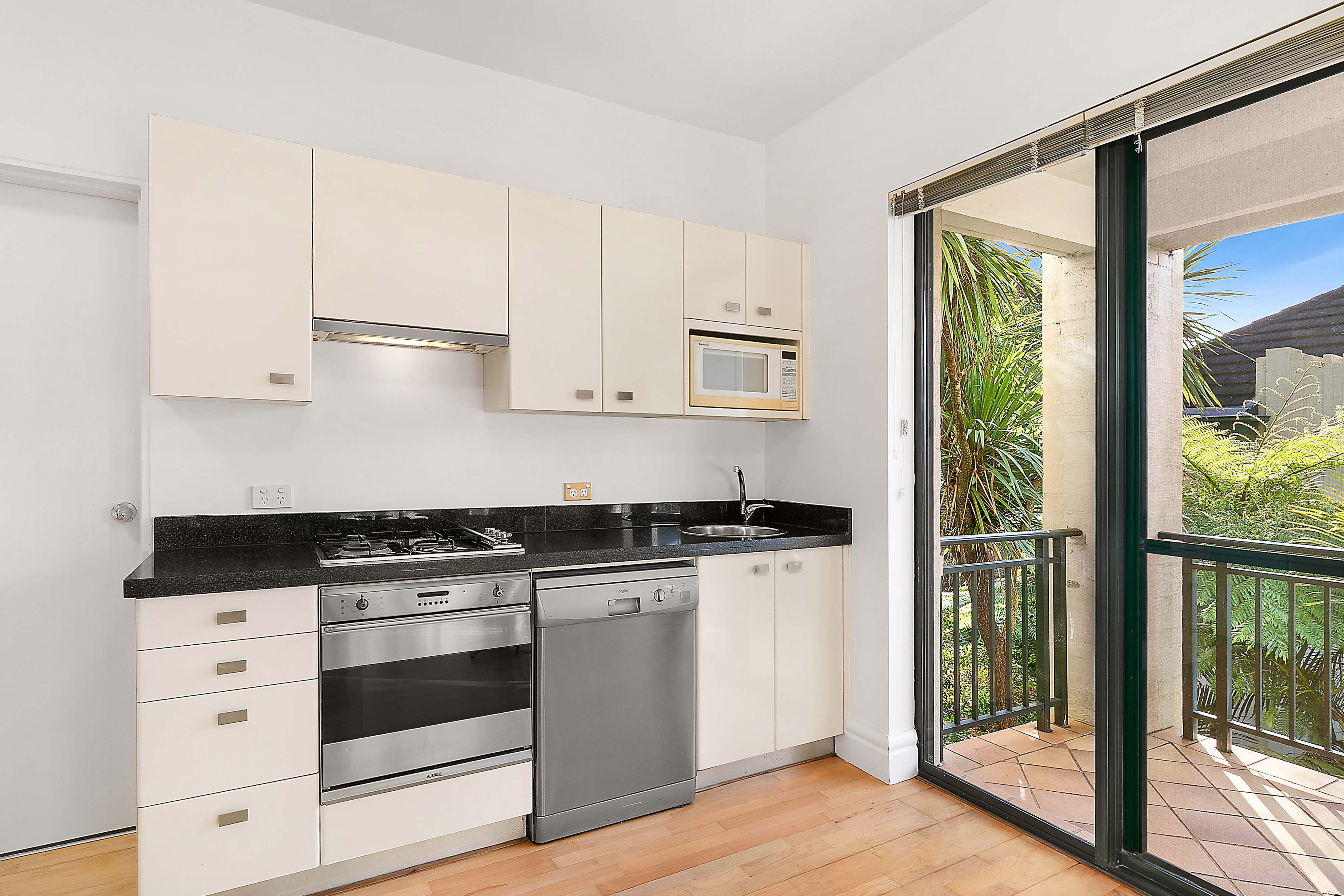 502/433 Alfred Street North, Neutral Bay, NSW, 2089, Neutral Bay - Thumbnail 2