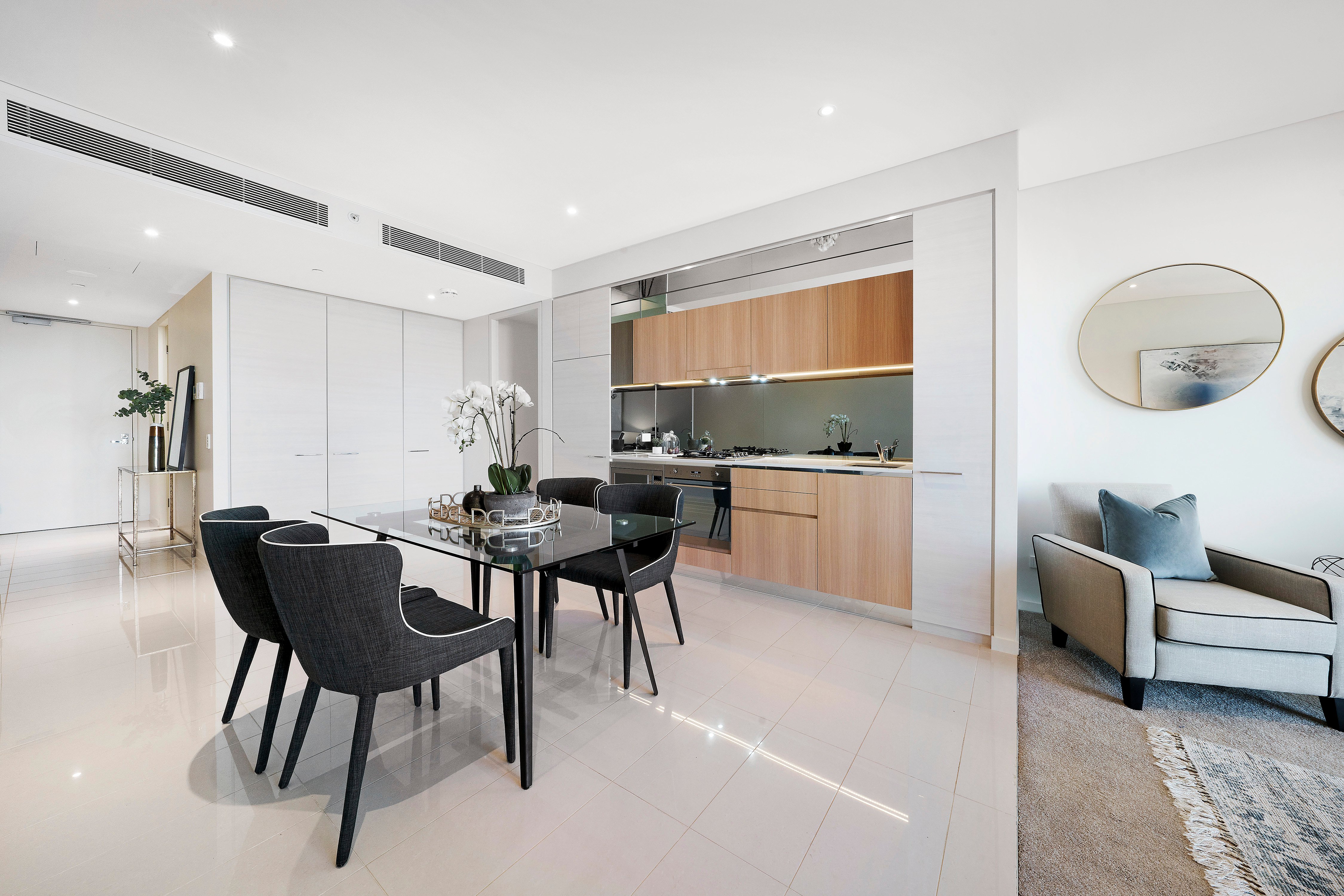 1811/211 Pacific Highway, North Sydney, NSW, 2060, North Sydney - Thumbnail 3