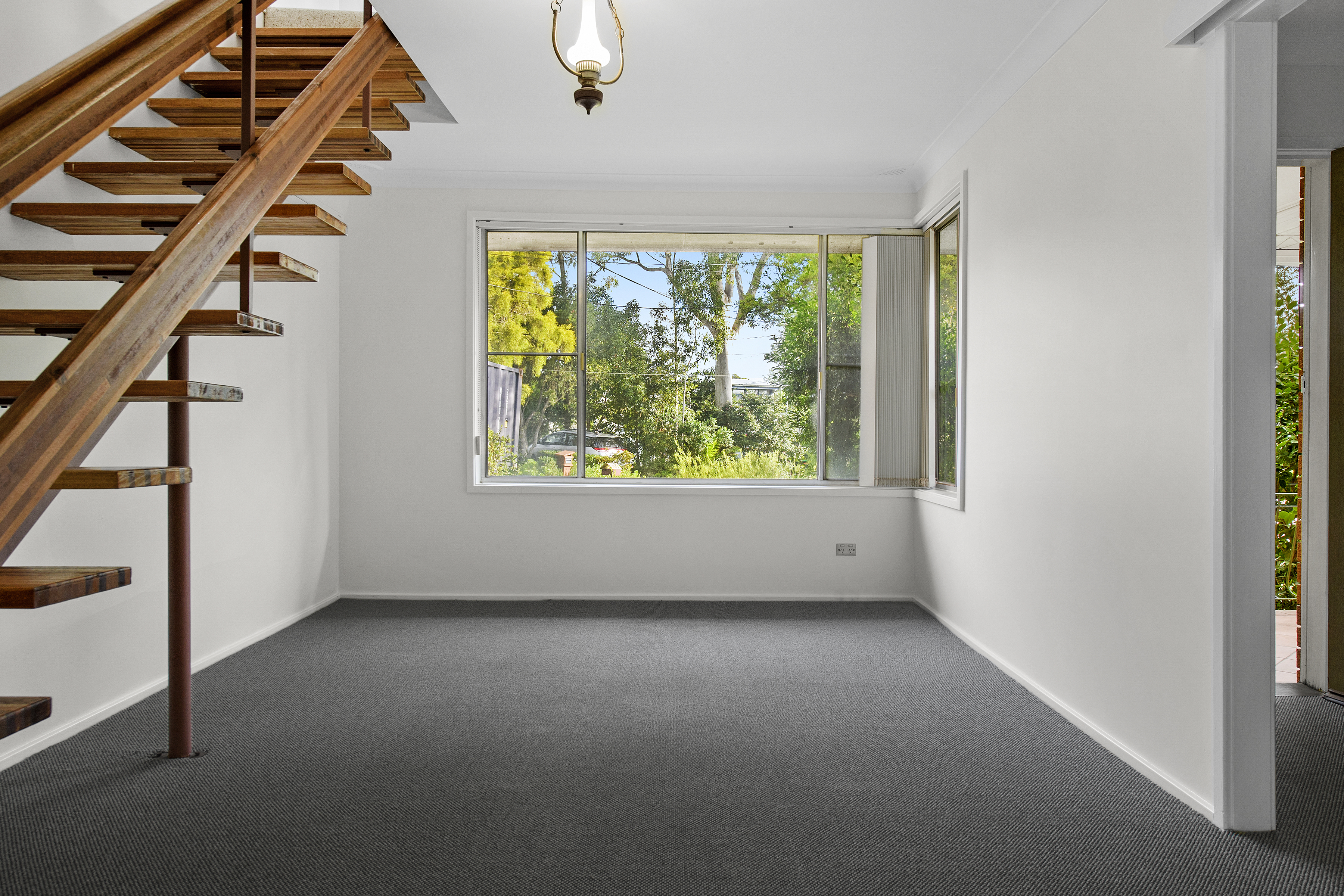 2 Henley Close, Hornsby Heights, NSW, 2077, Hornsby - Thumbnail 3
