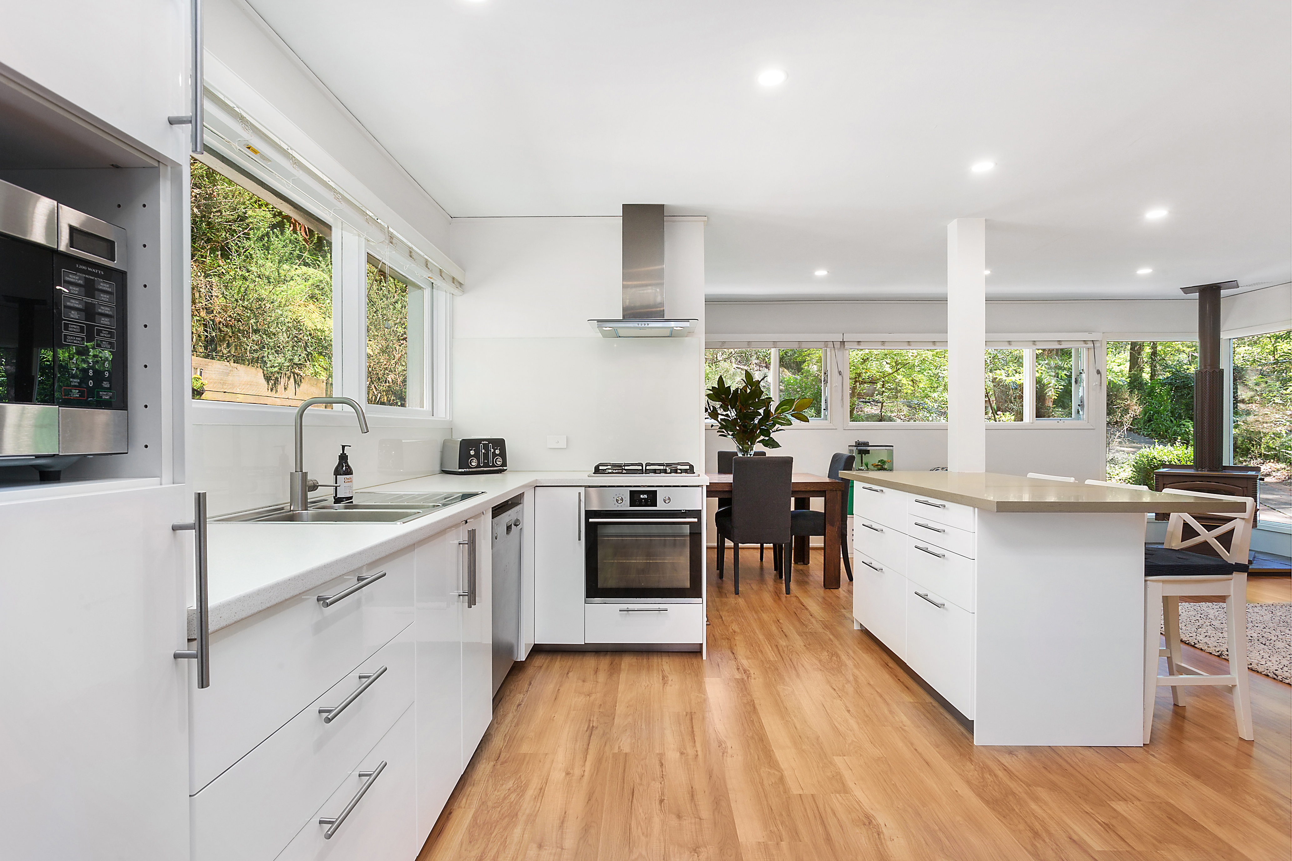 141 The Comenarra Parkway, Turramurra, NSW, 2074, Turramurra - Thumbnail 3