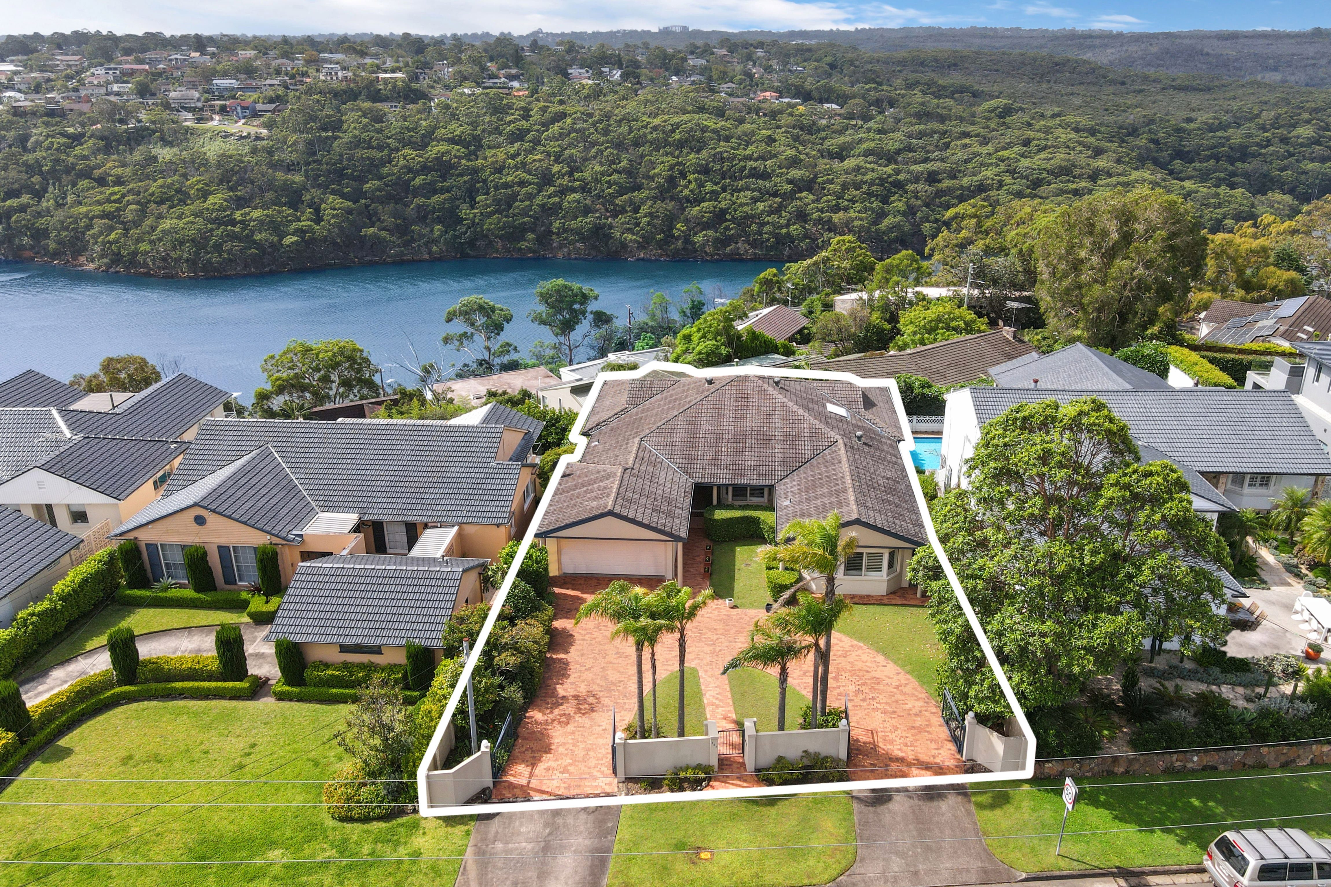131 Neerim Road, Castle Cove, NSW, 2069, Castle Cove - Thumbnail 2