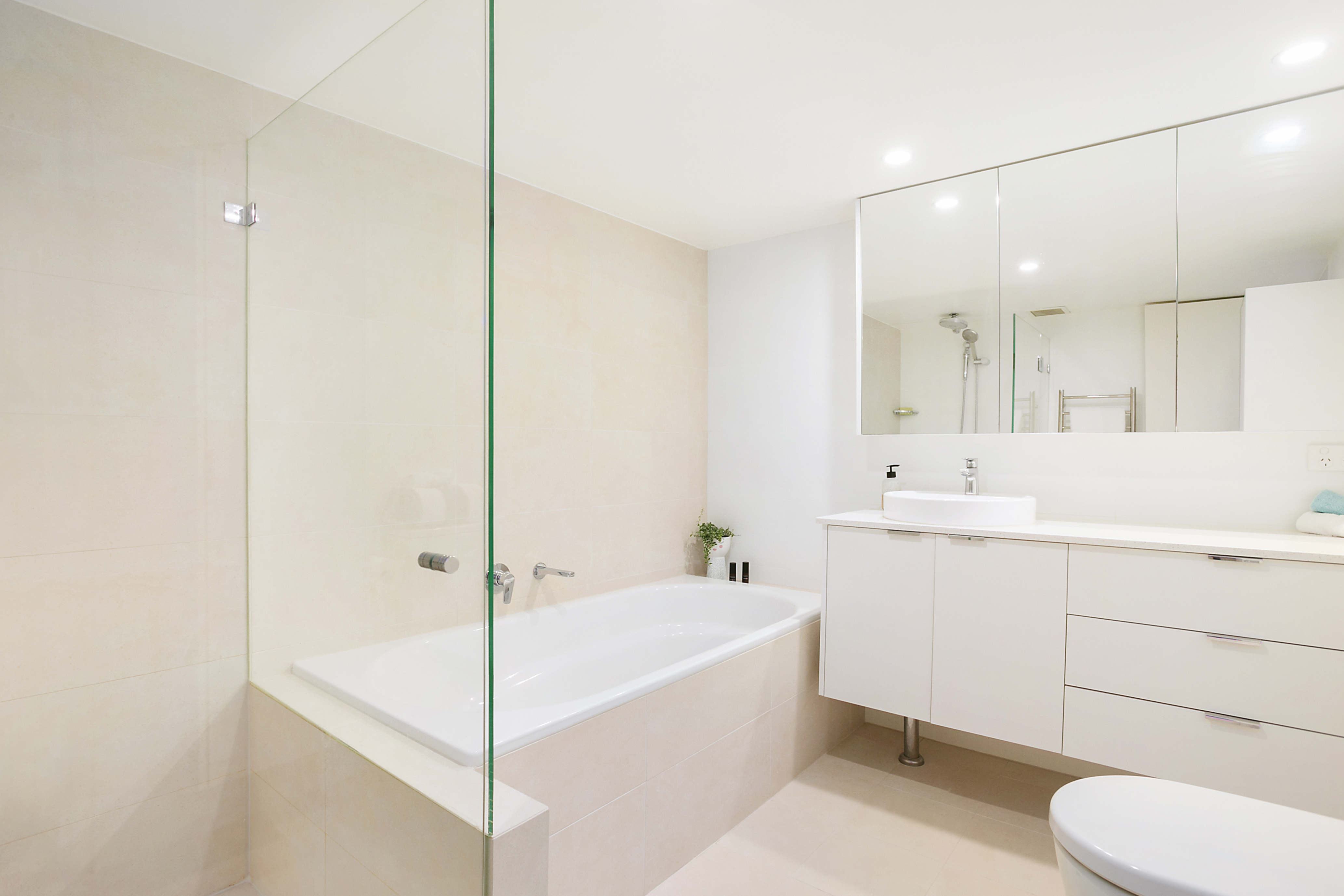 10/19-21 Seabeach Avenue, Mona Vale, NSW, 2103, Mona Vale - Thumbnail 6