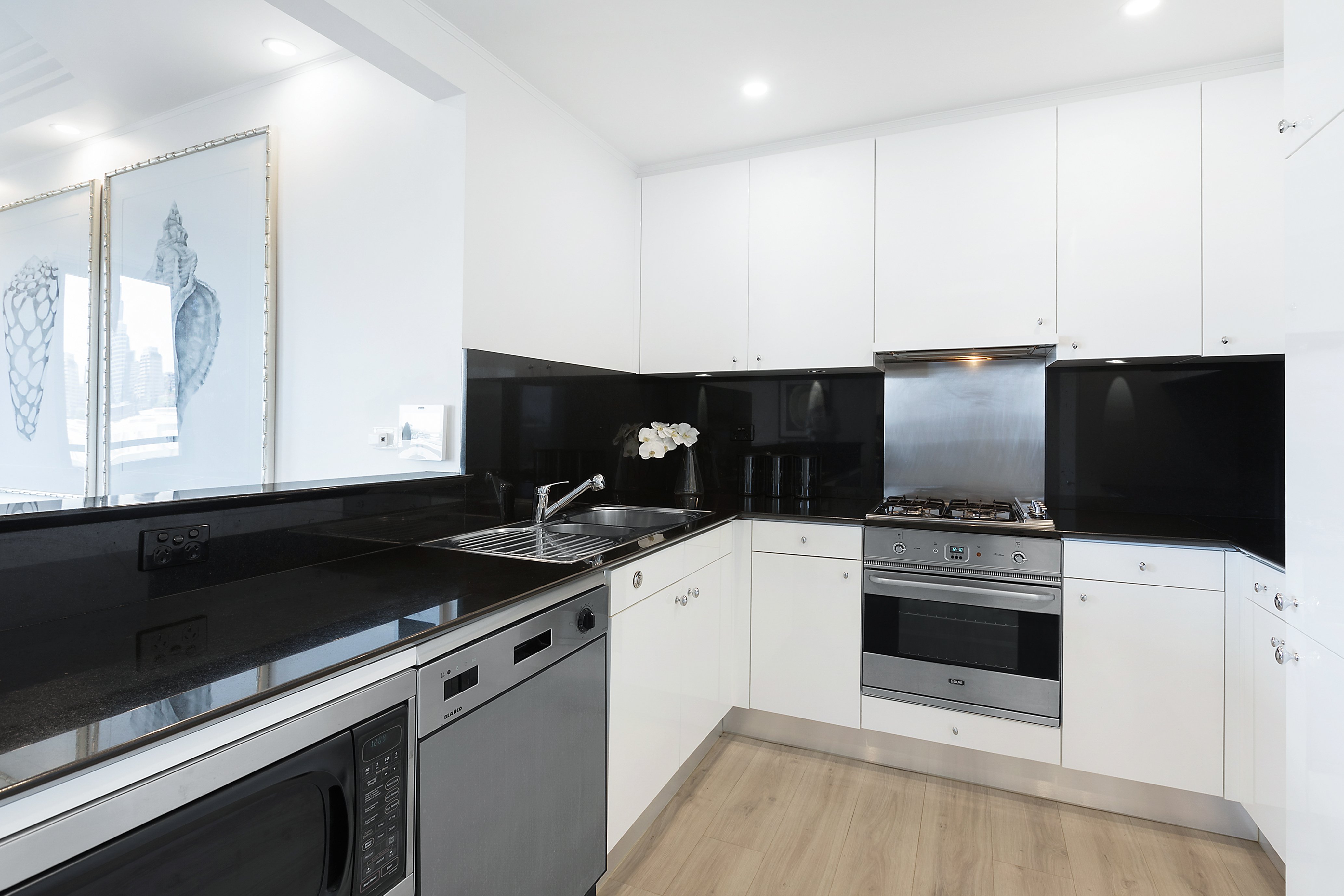 17B/70 Alfred Street, Milsons Point, NSW, 2061, Milsons Point - Thumbnail 2