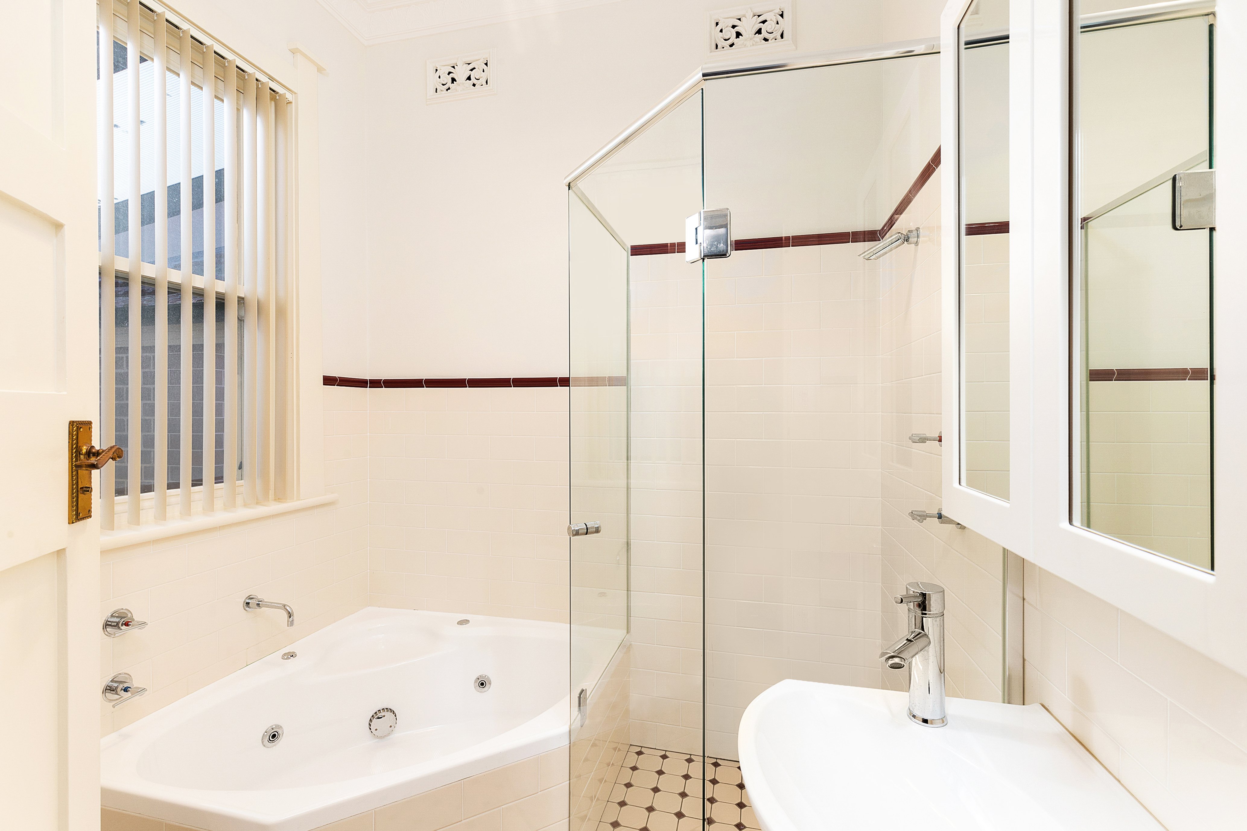 39 Laurel Street, Willoughby, NSW, 2068, Willoughby - Thumbnail 6