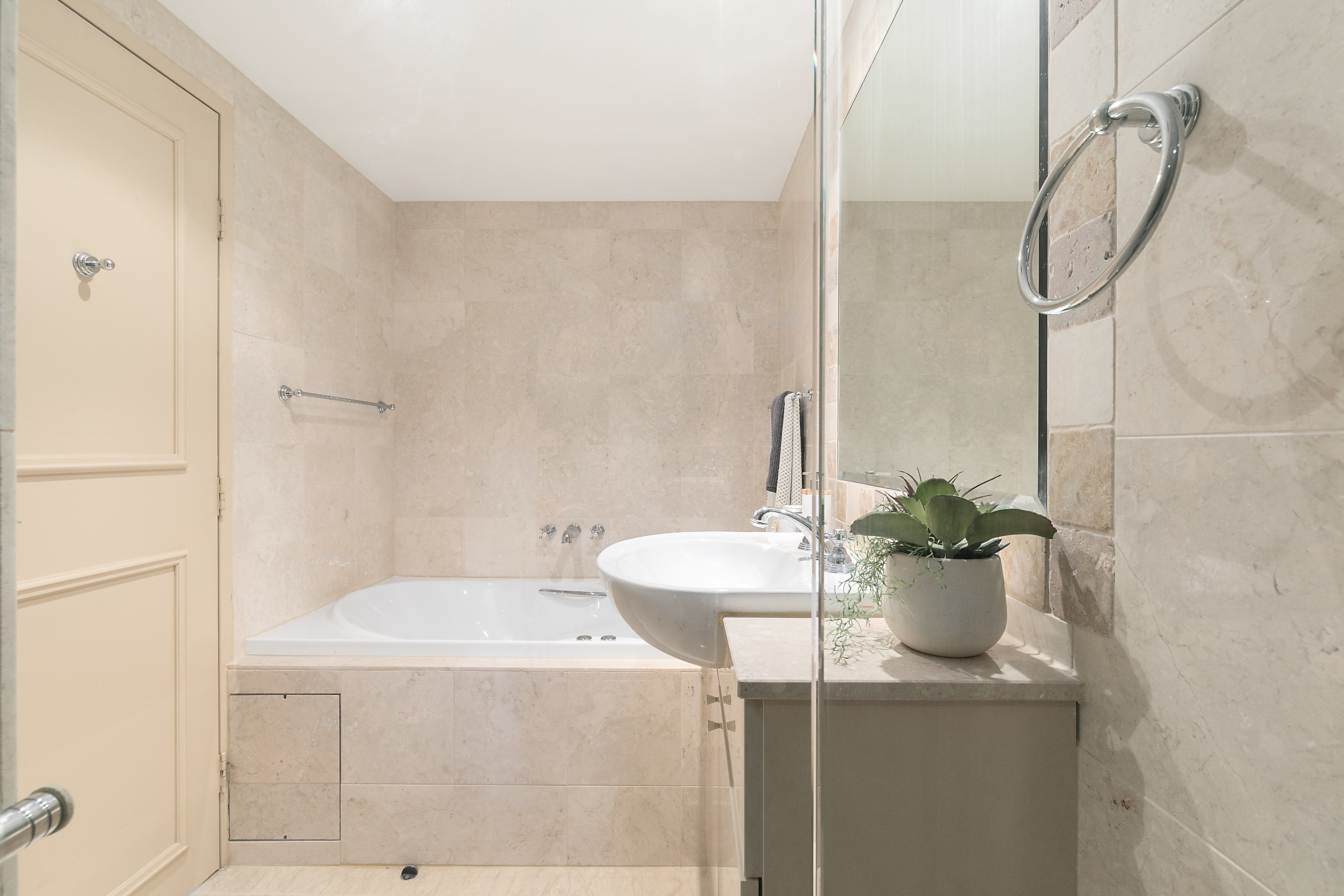 1809/2B Help Street, Chatswood, NSW, 2067, Chatswood - Thumbnail 6