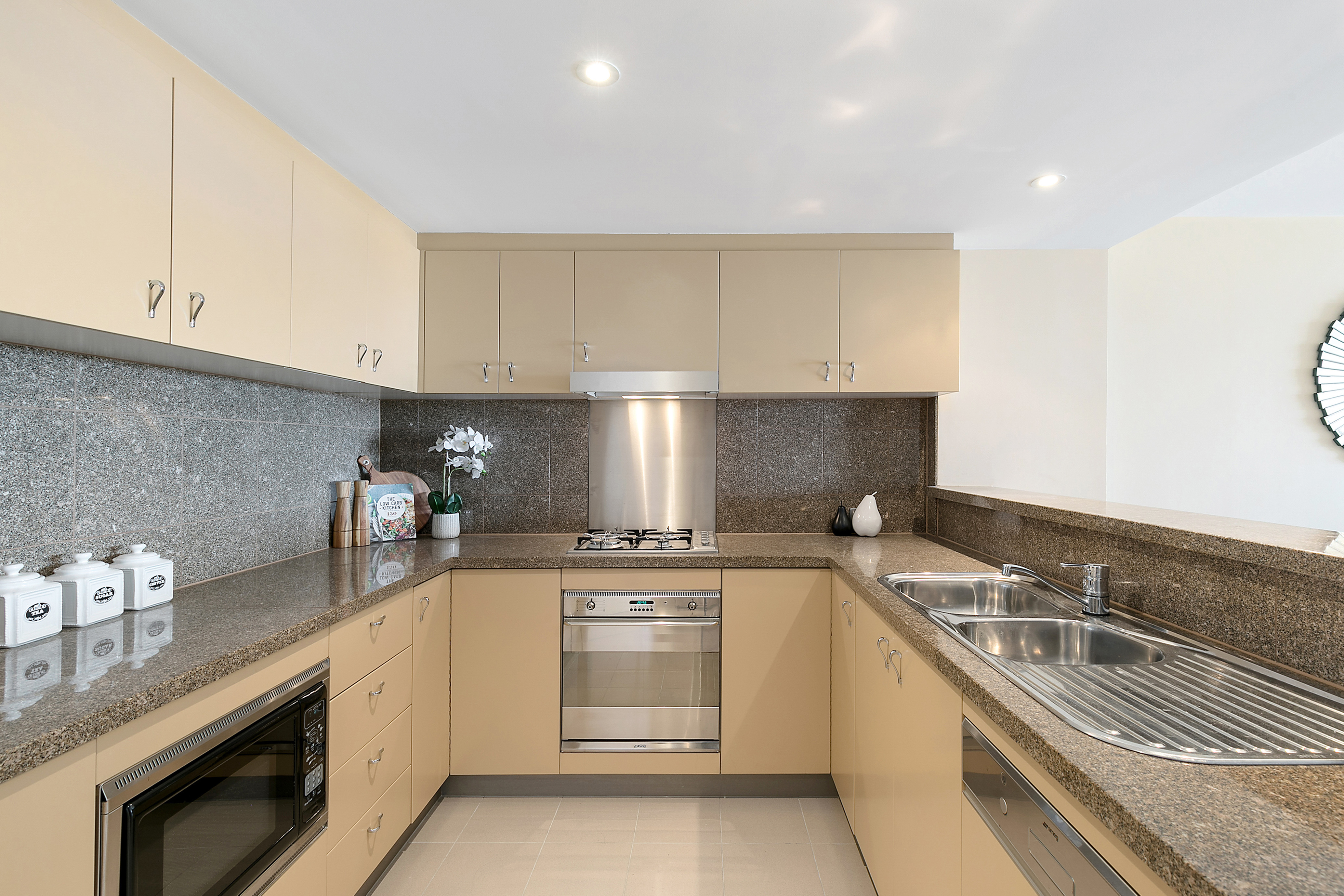 1809/2B Help Street, Chatswood, NSW, 2067, Chatswood - Thumbnail 3