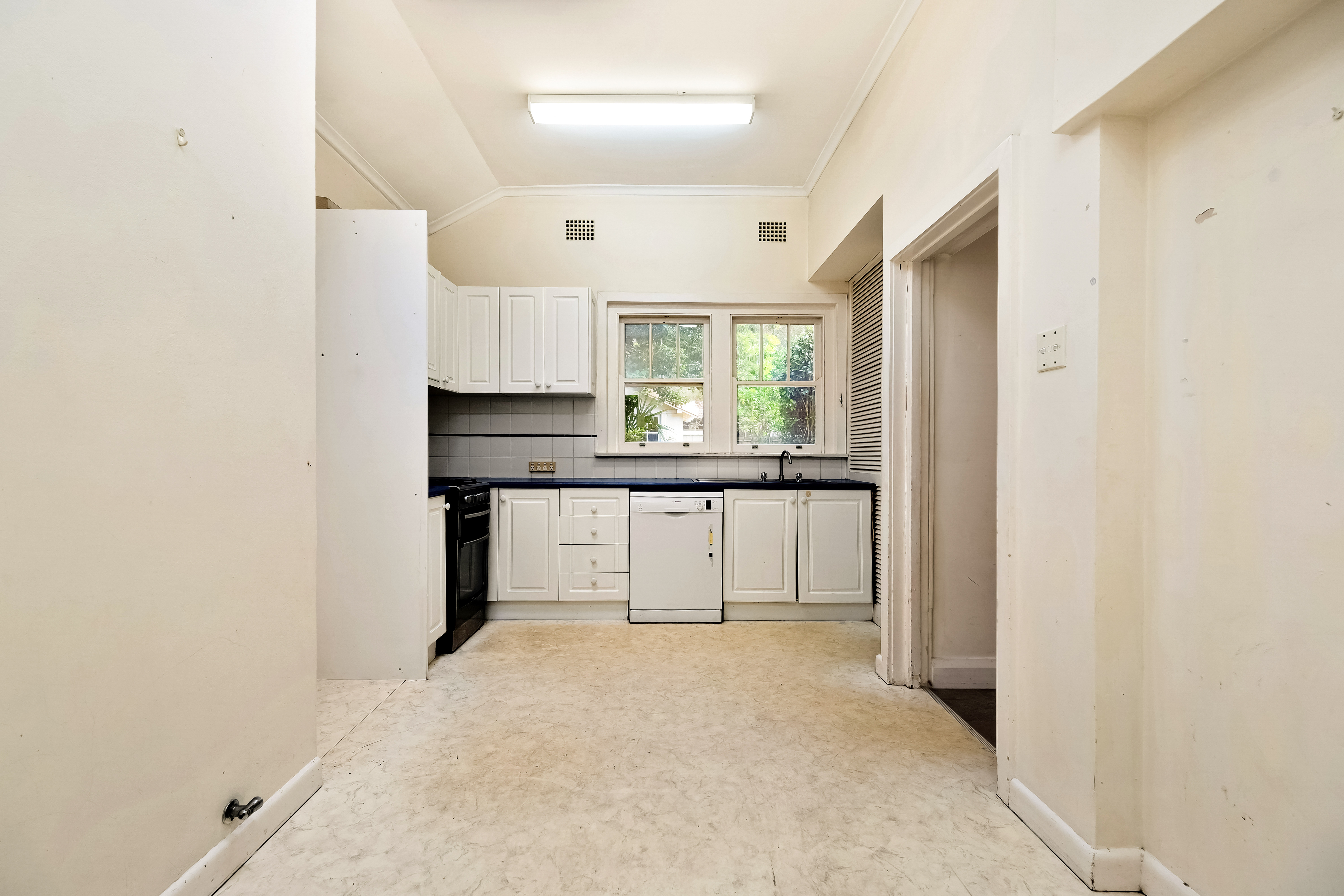 27 The Chase Road, Turramurra, NSW, 2074, Turramurra - Thumbnail 4