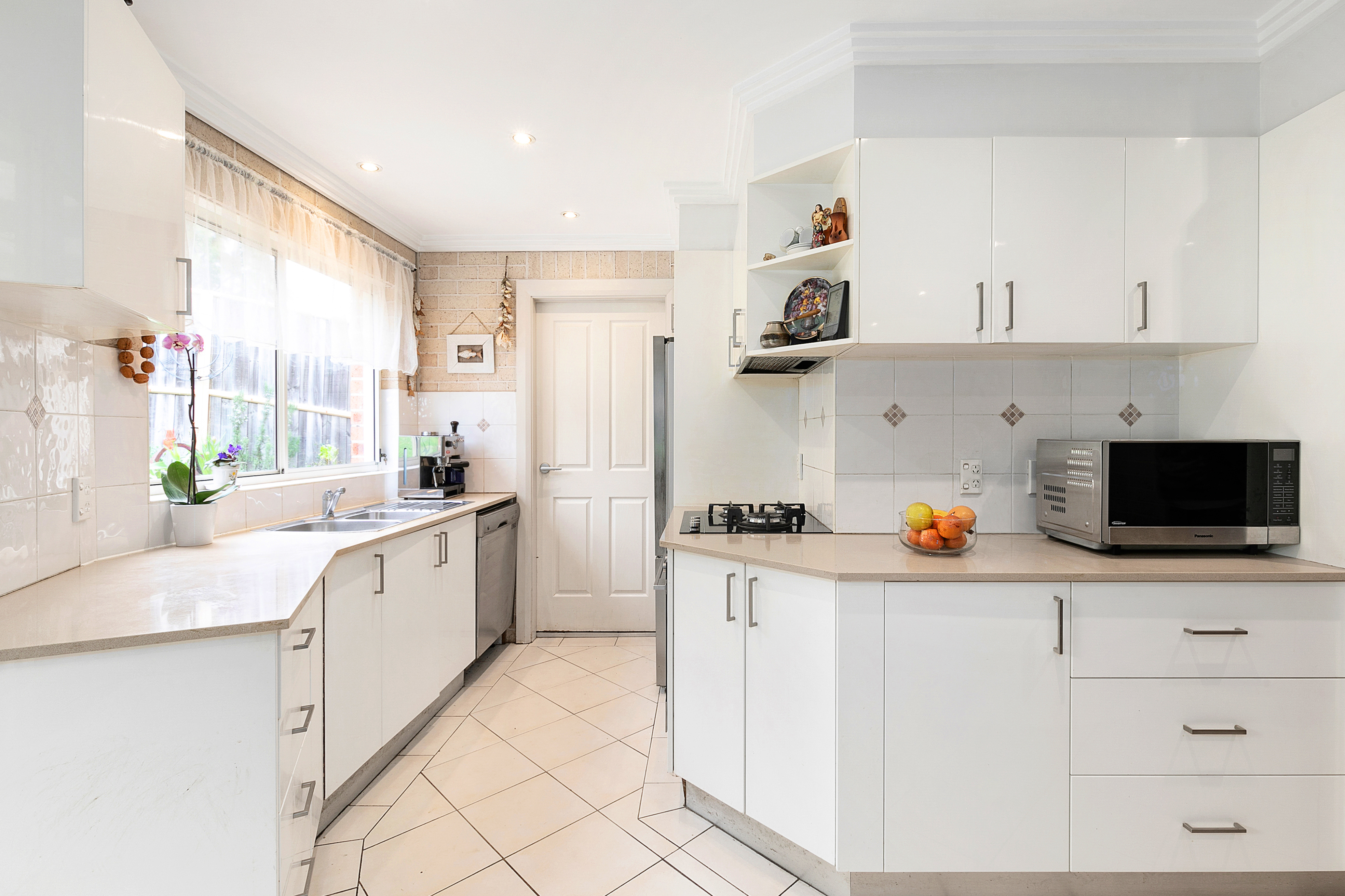 122 County Drive, Cherrybrook, NSW, 2126, Cherrybrook - Thumbnail 2