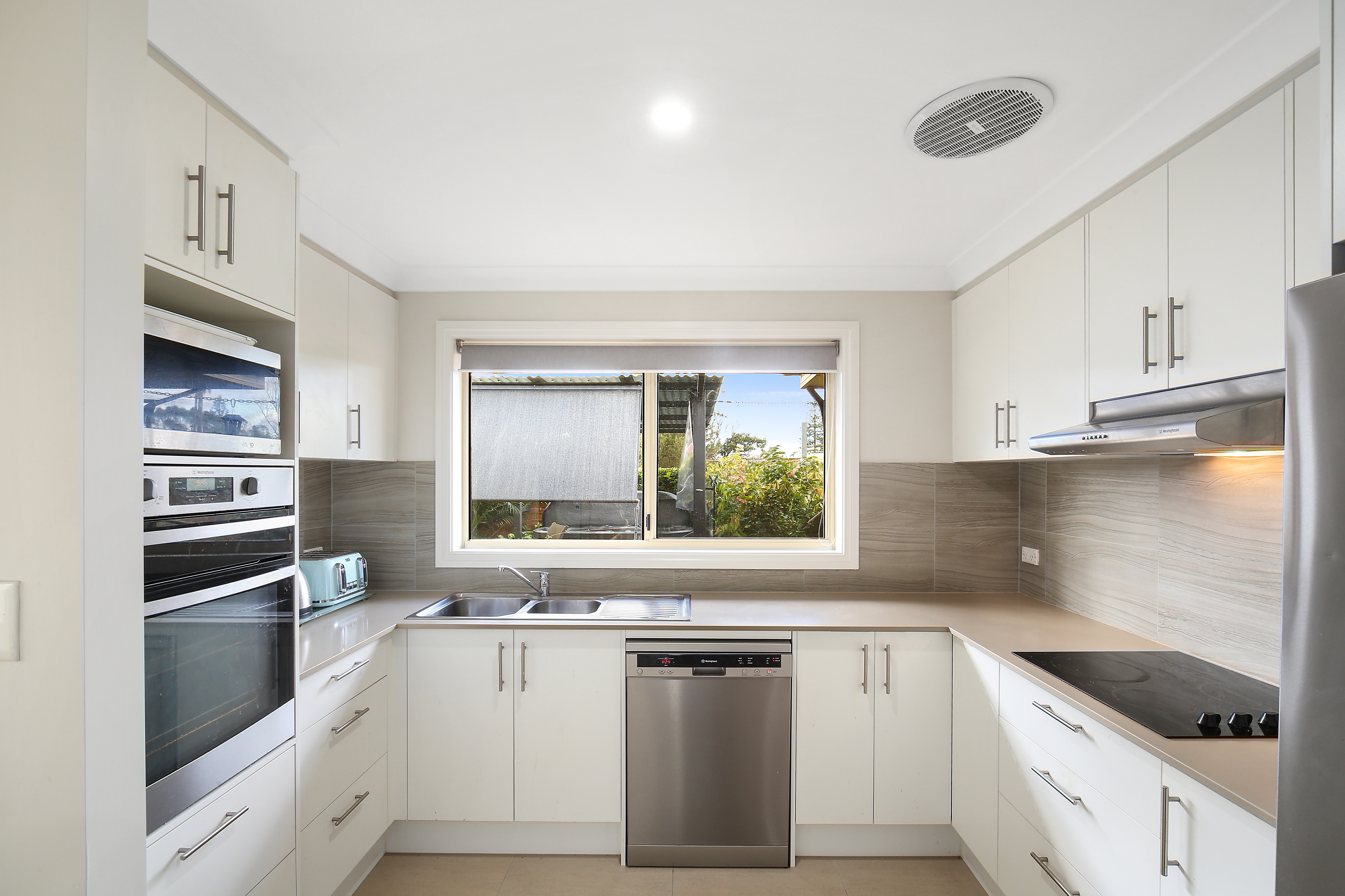 1/25 Bay Road, The Entrance, NSW, 2261, The Entrance - Thumbnail 2