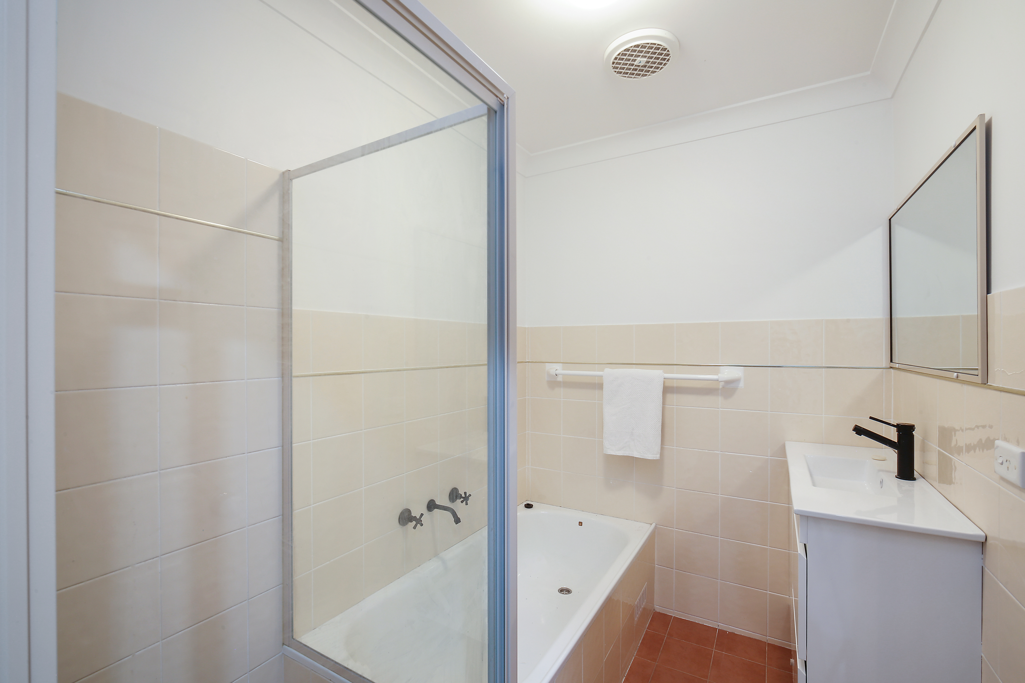 1/25 Bay Road, The Entrance, NSW, 2261, The Entrance - Thumbnail 5