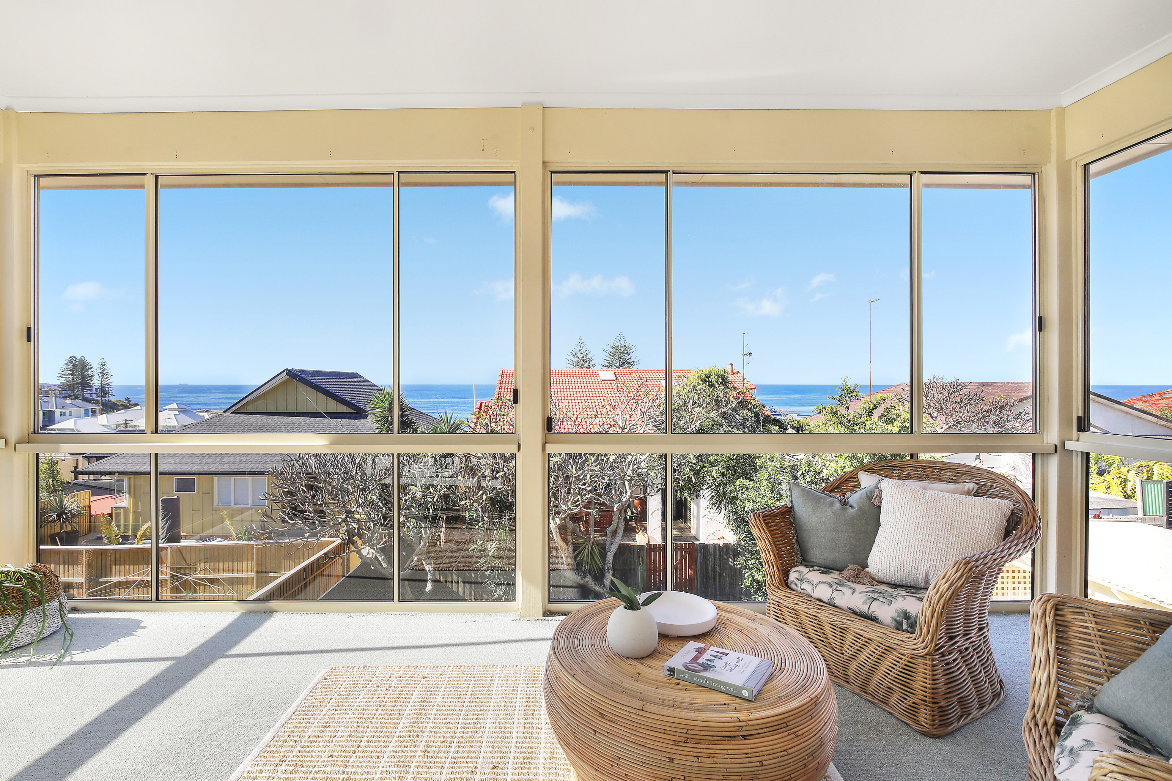 16 Currawong Street, Blue Bay, NSW, 2261, Blue Bay - Thumbnail 2