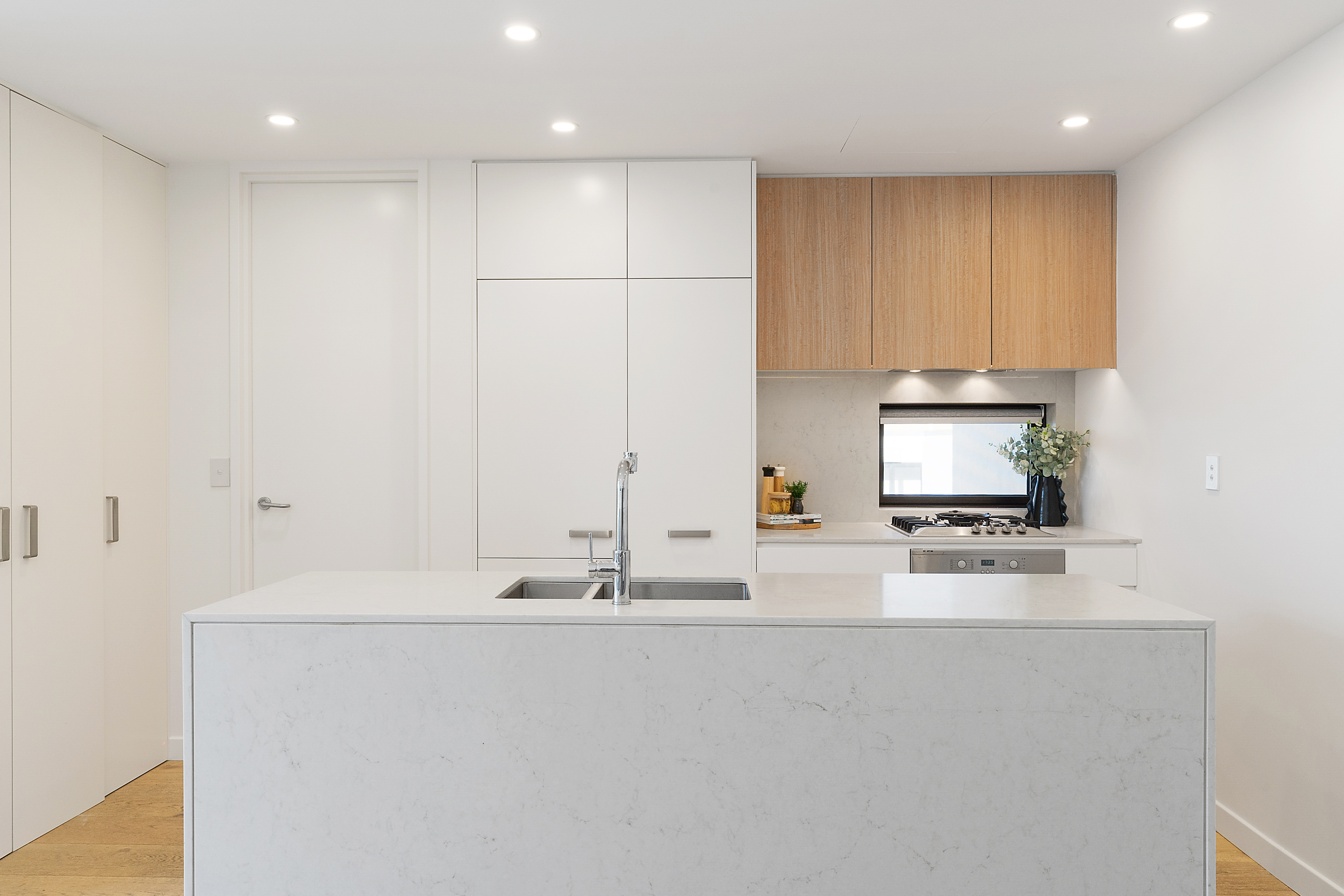 503/140 Military Road, Neutral Bay, NSW, 2089, Neutral Bay - Thumbnail 2