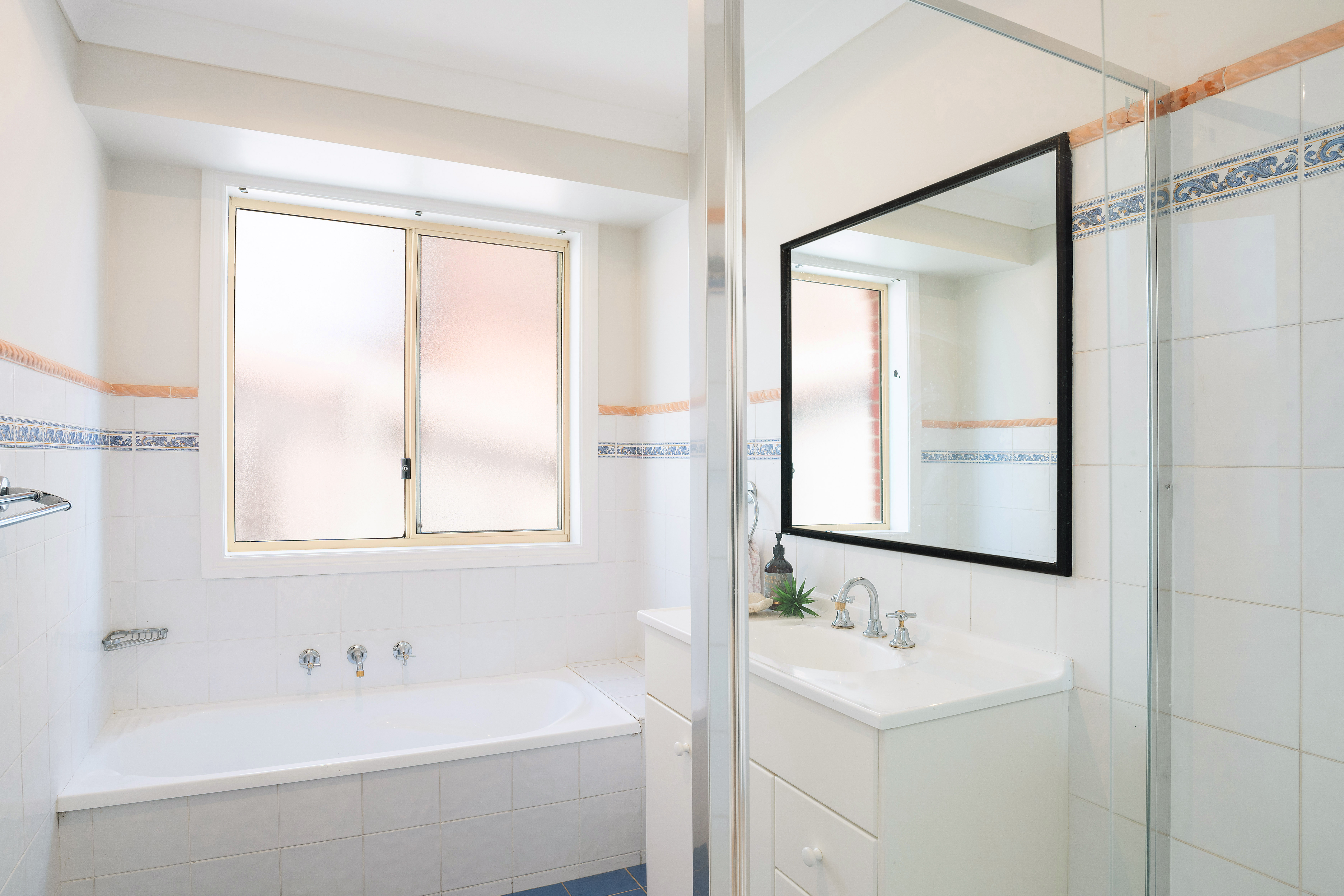 2/10 Sotherby Avenue, Terrigal, NSW, 2260, Terrigal - Thumbnail 6