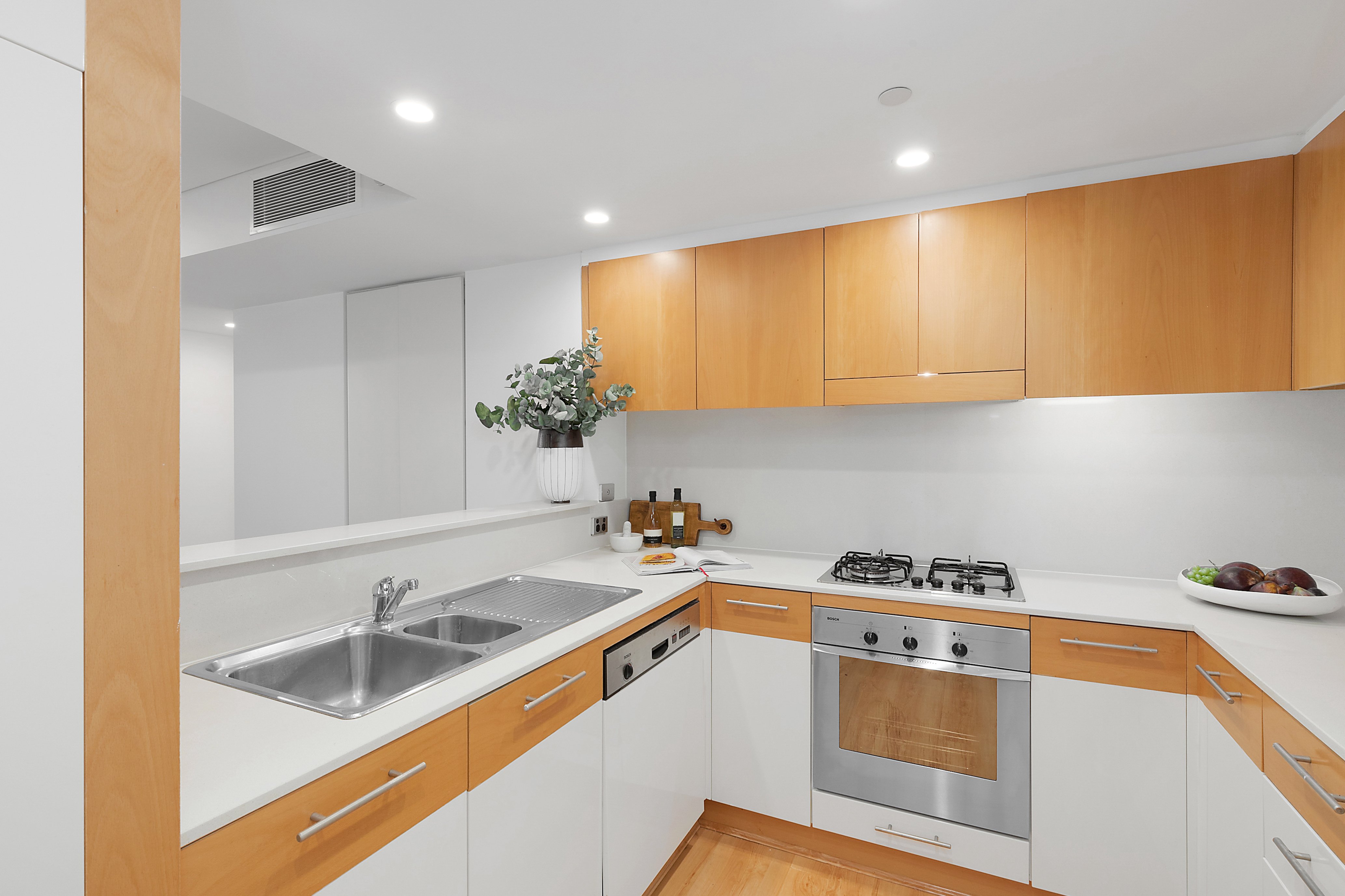 1408/30 Glen Street, Milsons Point, NSW, 2061, Milsons Point - Thumbnail 5