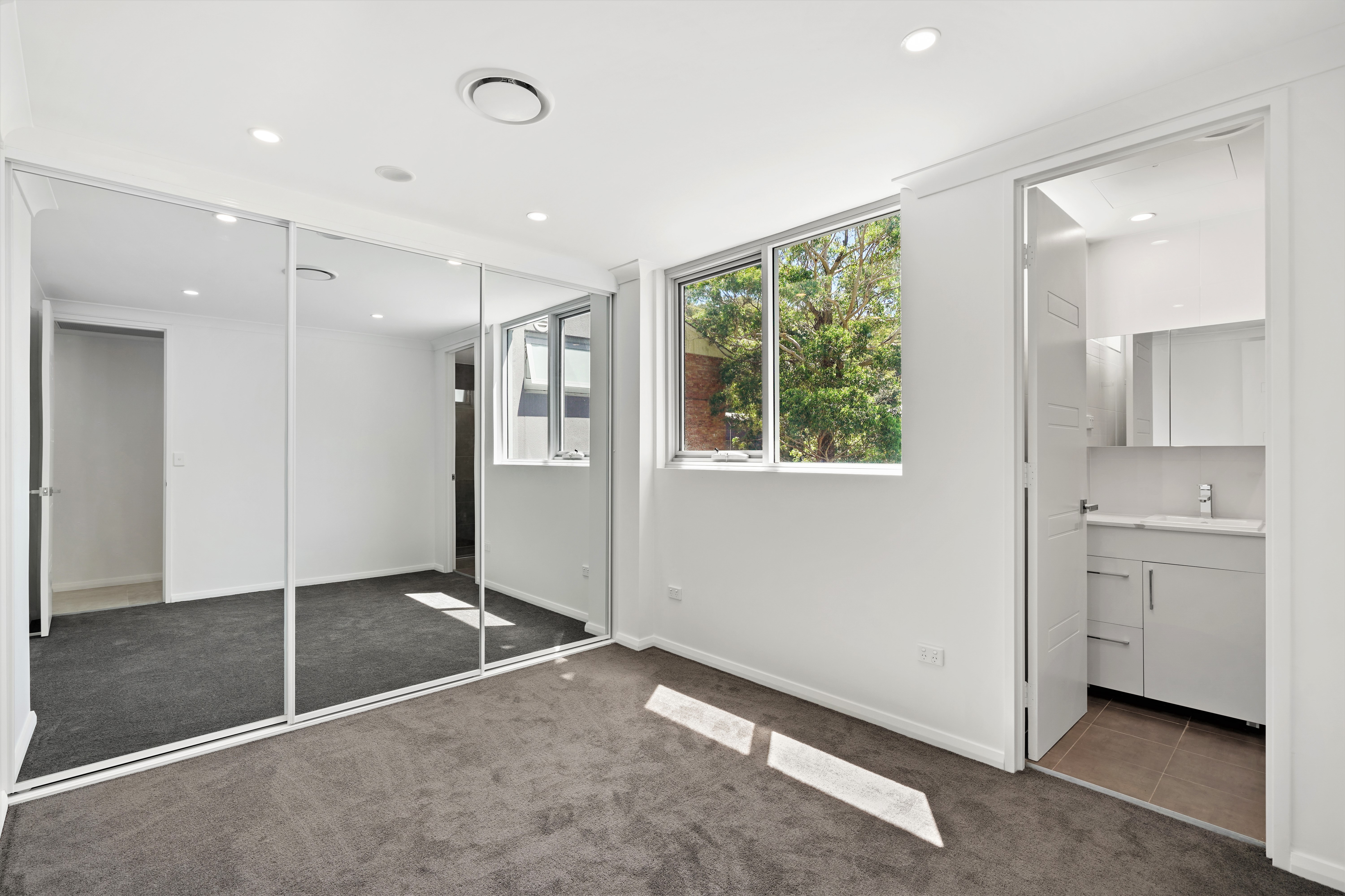 412/10 Fielder Street, West Gosford, NSW, 2250, West Gosford - Thumbnail 6