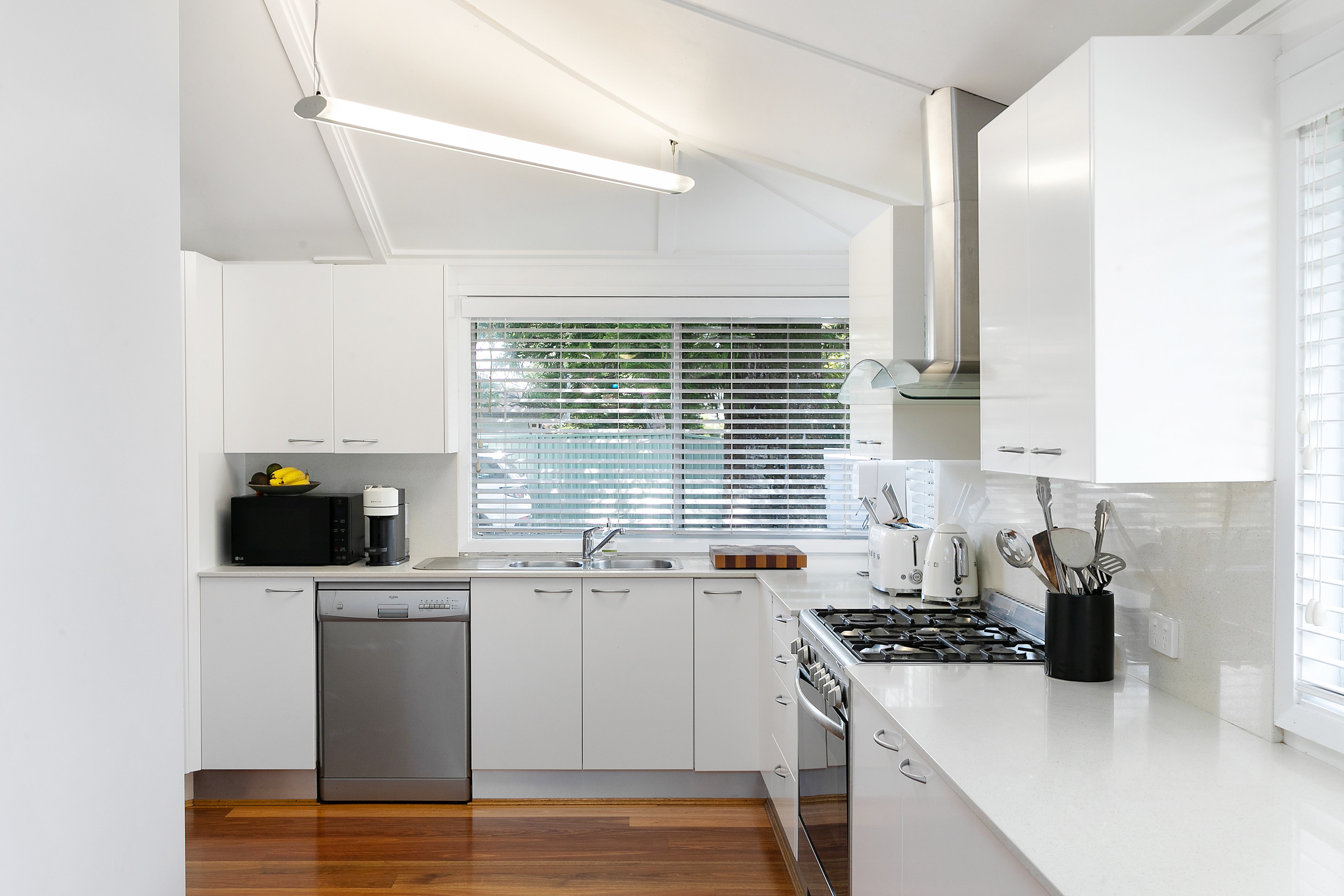 8 Charlton Street, Toowoon Bay, NSW, 2261, Toowoon Bay - Thumbnail 6
