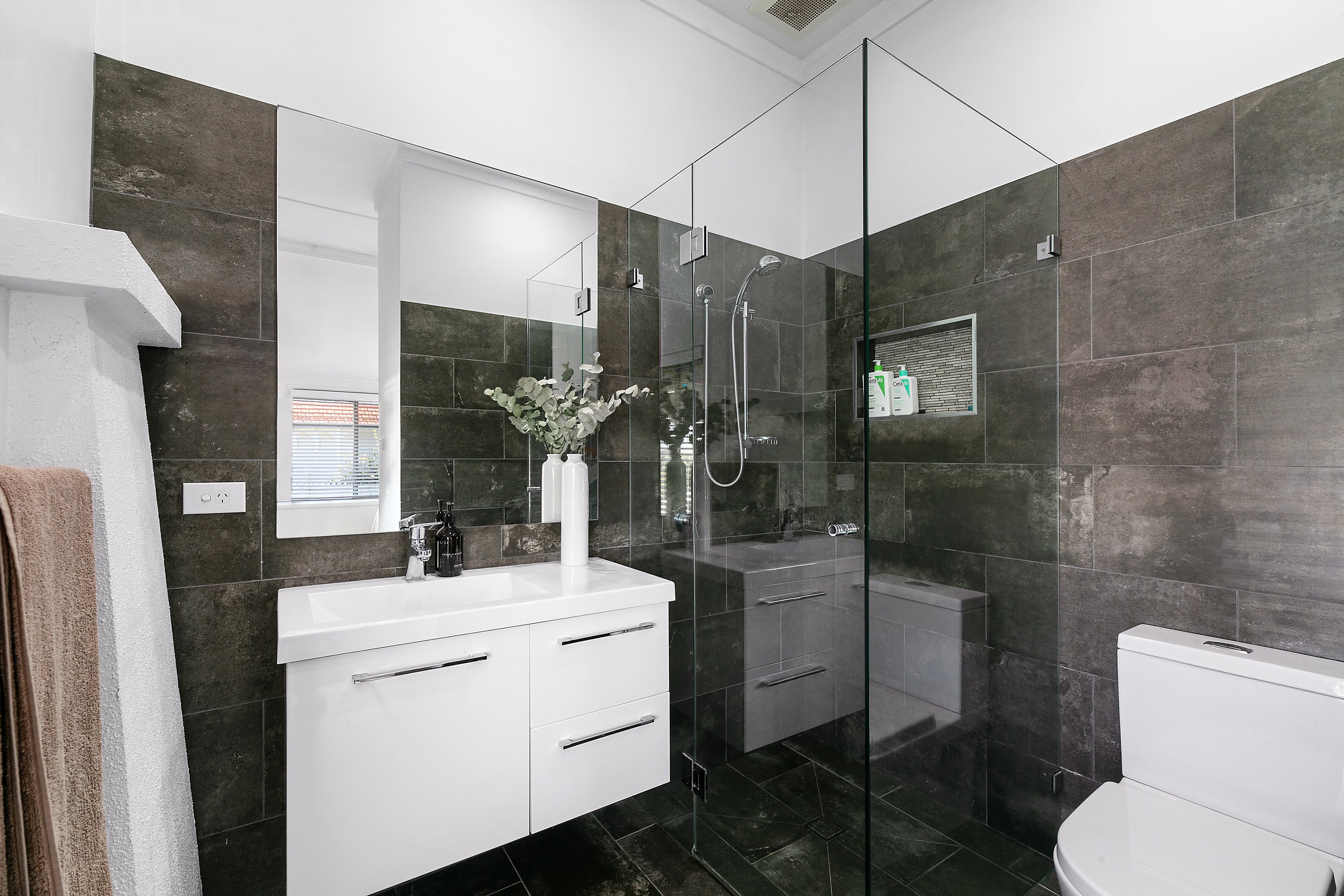 8 Charlton Street, Toowoon Bay, NSW, 2261, Toowoon Bay - Thumbnail 8