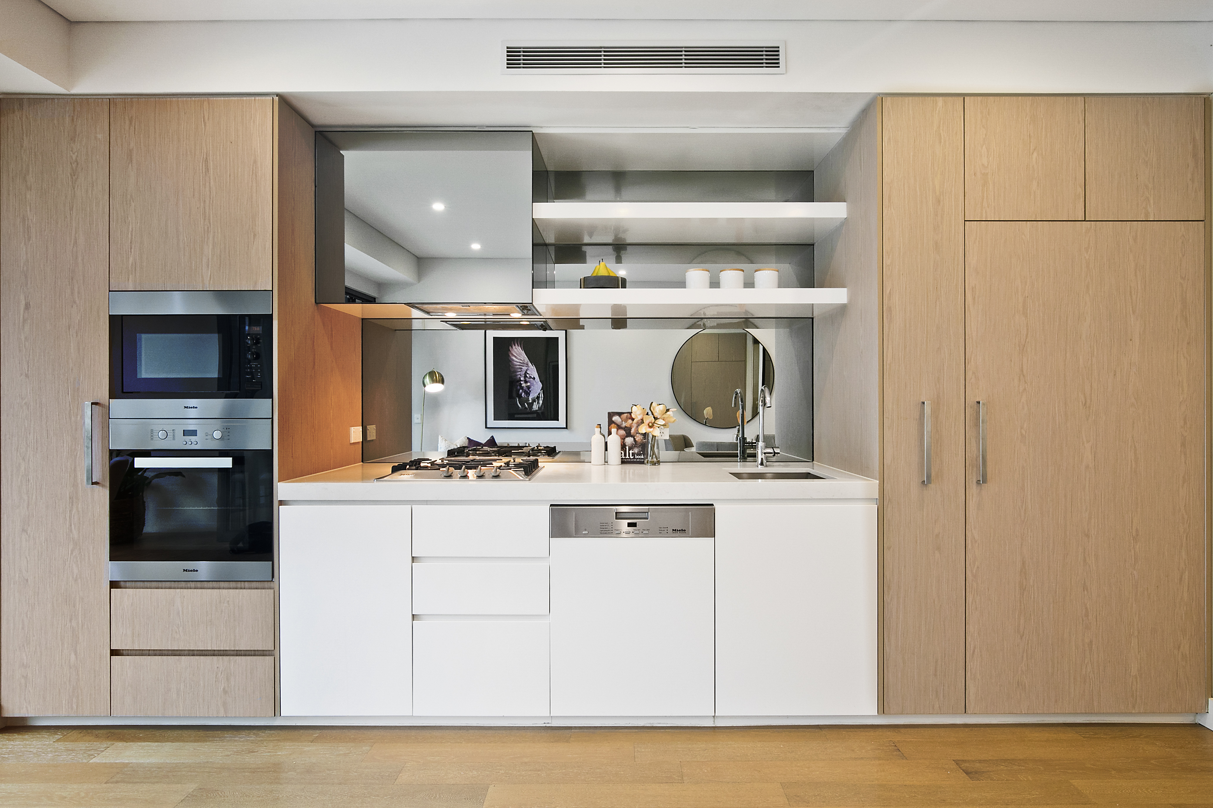 608/80 Alfred Street South, Milsons Point, NSW, 2061, Milsons Point - Thumbnail 2