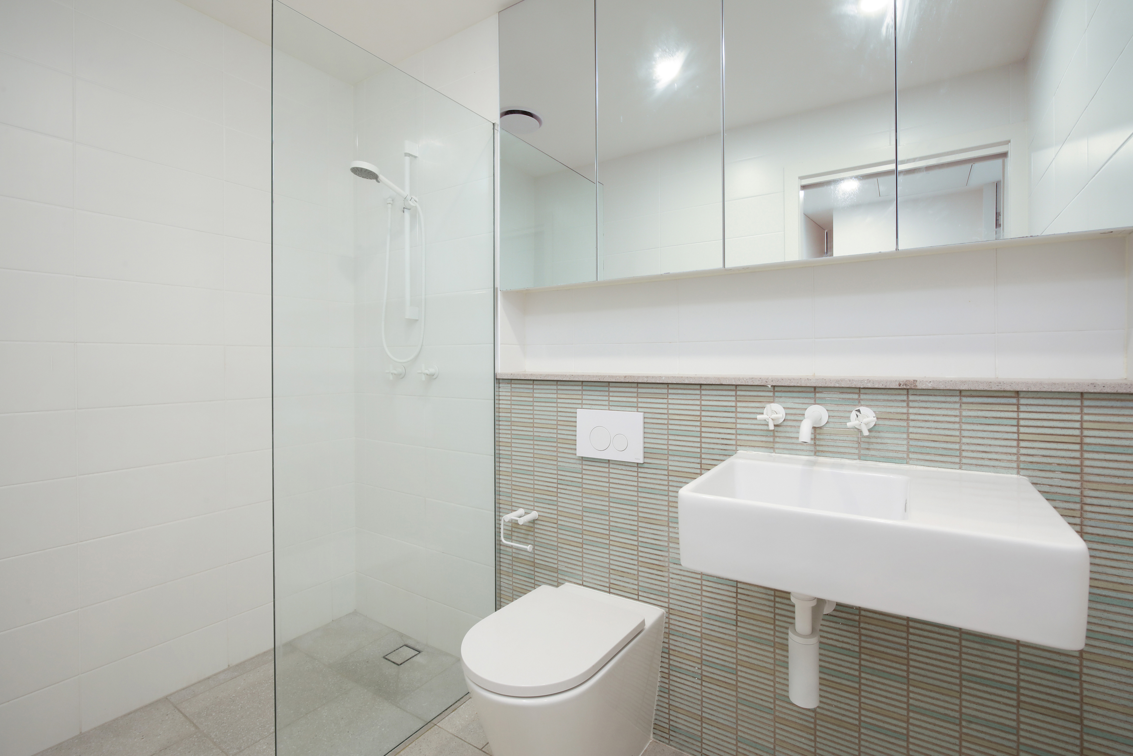 208/6 Pine Tree Lane, Terrigal, NSW, 2260, Terrigal - Thumbnail 4