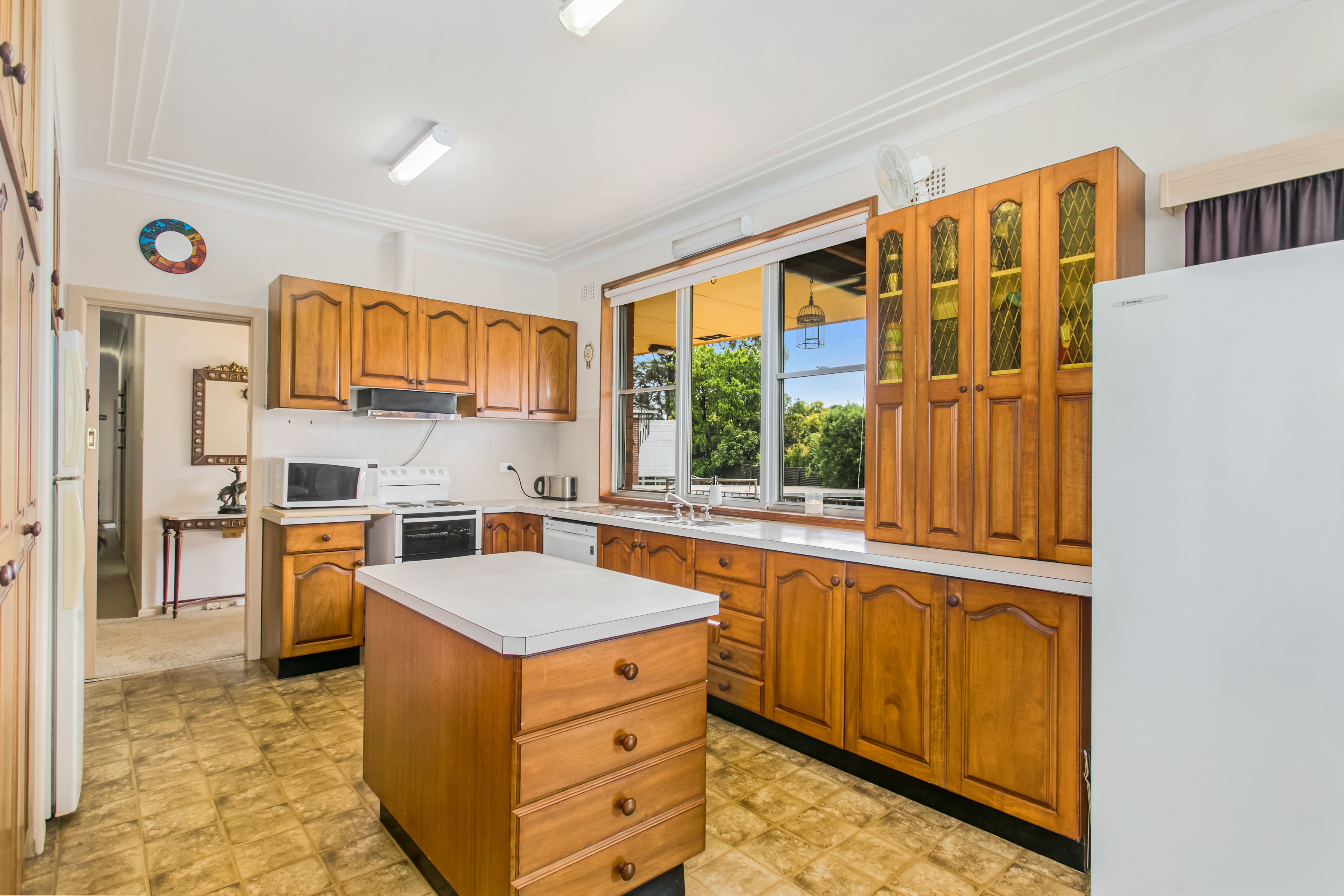 9 Chiltern Crescent, Castle Hill, NSW, 2154, Castle Hill - Thumbnail 3