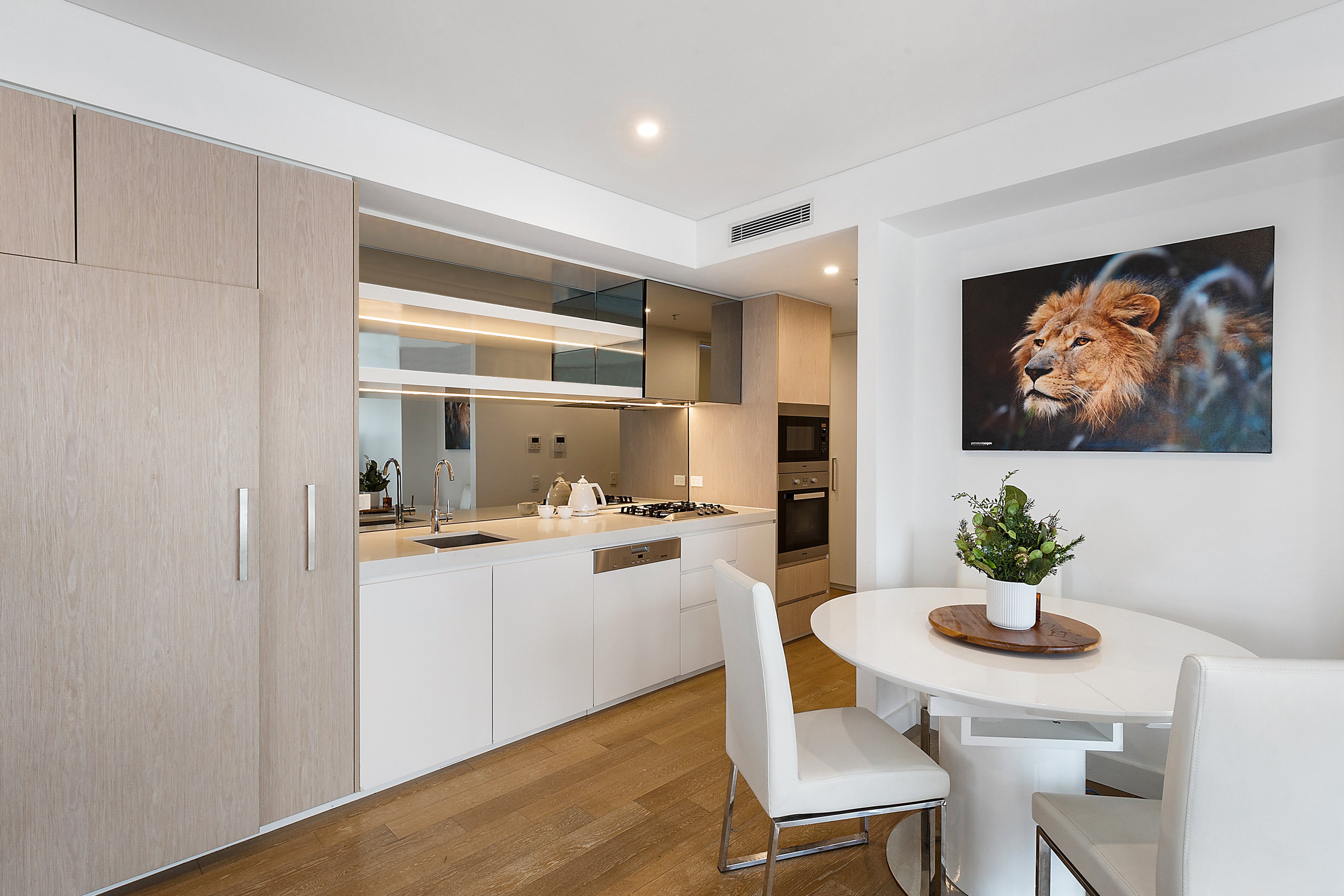 1108/80 Alfred Street, Milsons Point, NSW, 2061, Milsons Point - Thumbnail 2