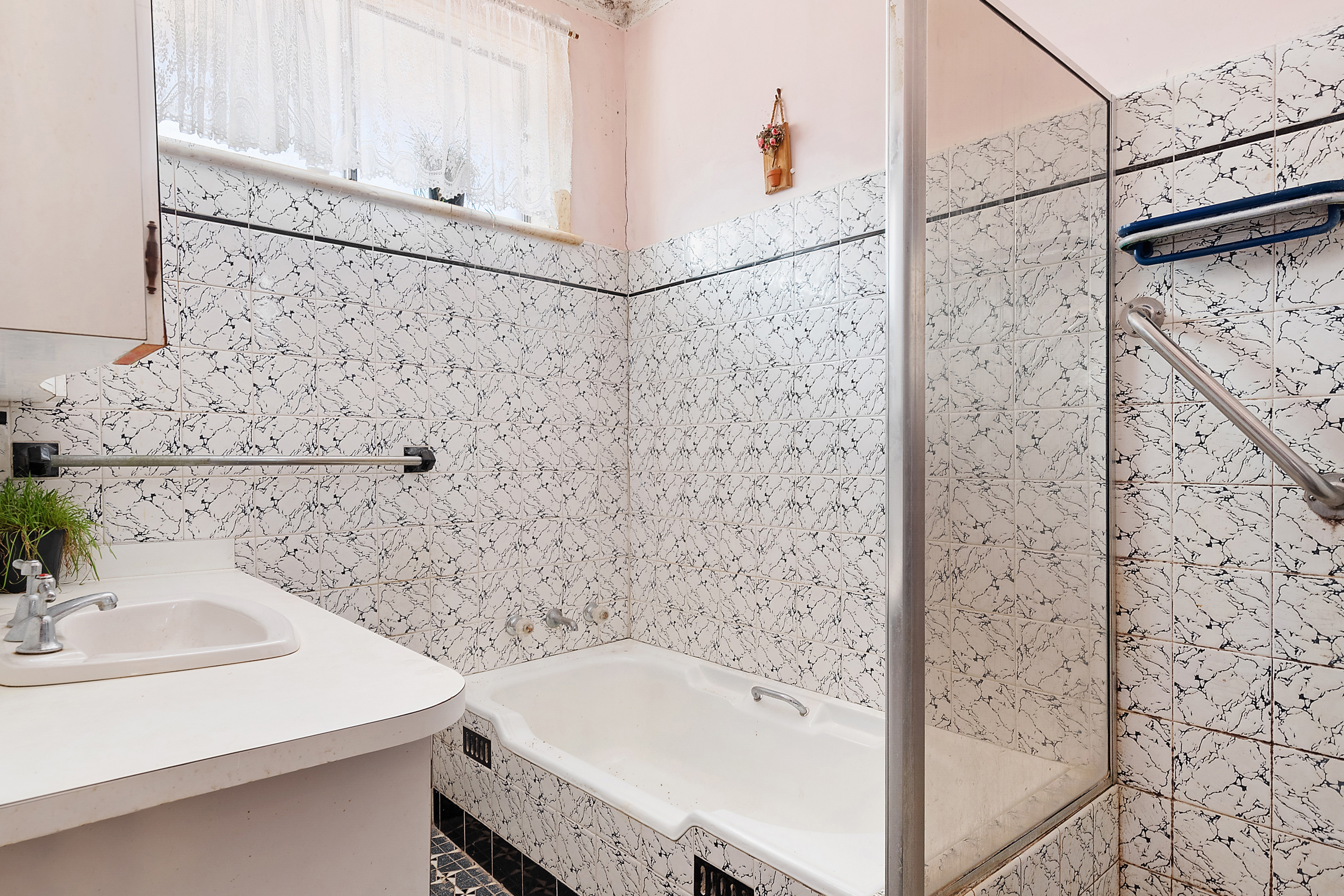 88 Meadow Street, Tarrawanna, NSW, 2518, Tarrawanna - Thumbnail 4