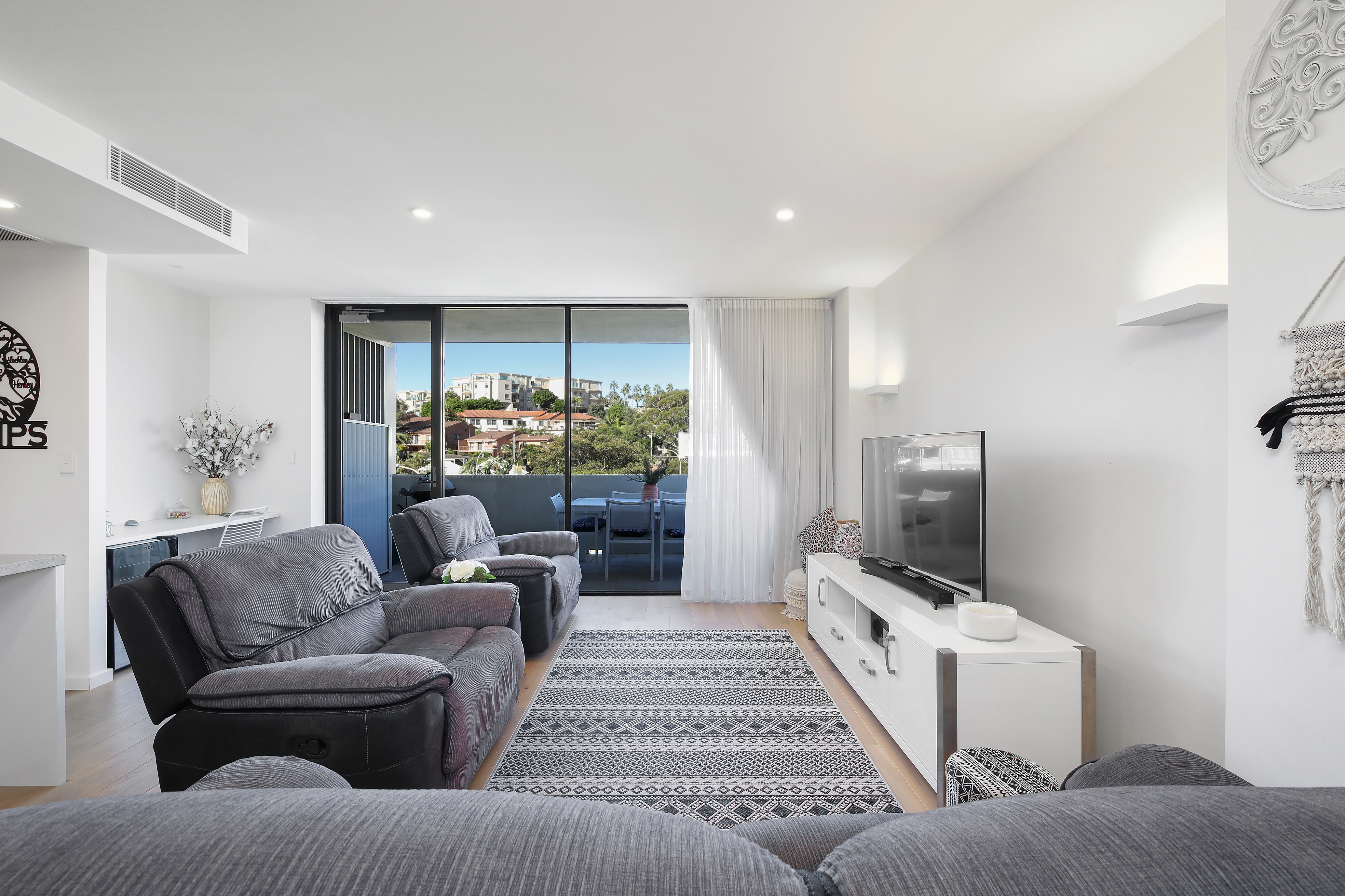 311/6 Pine Tree Lane, Terrigal, NSW, 2260, Terrigal - Thumbnail 5