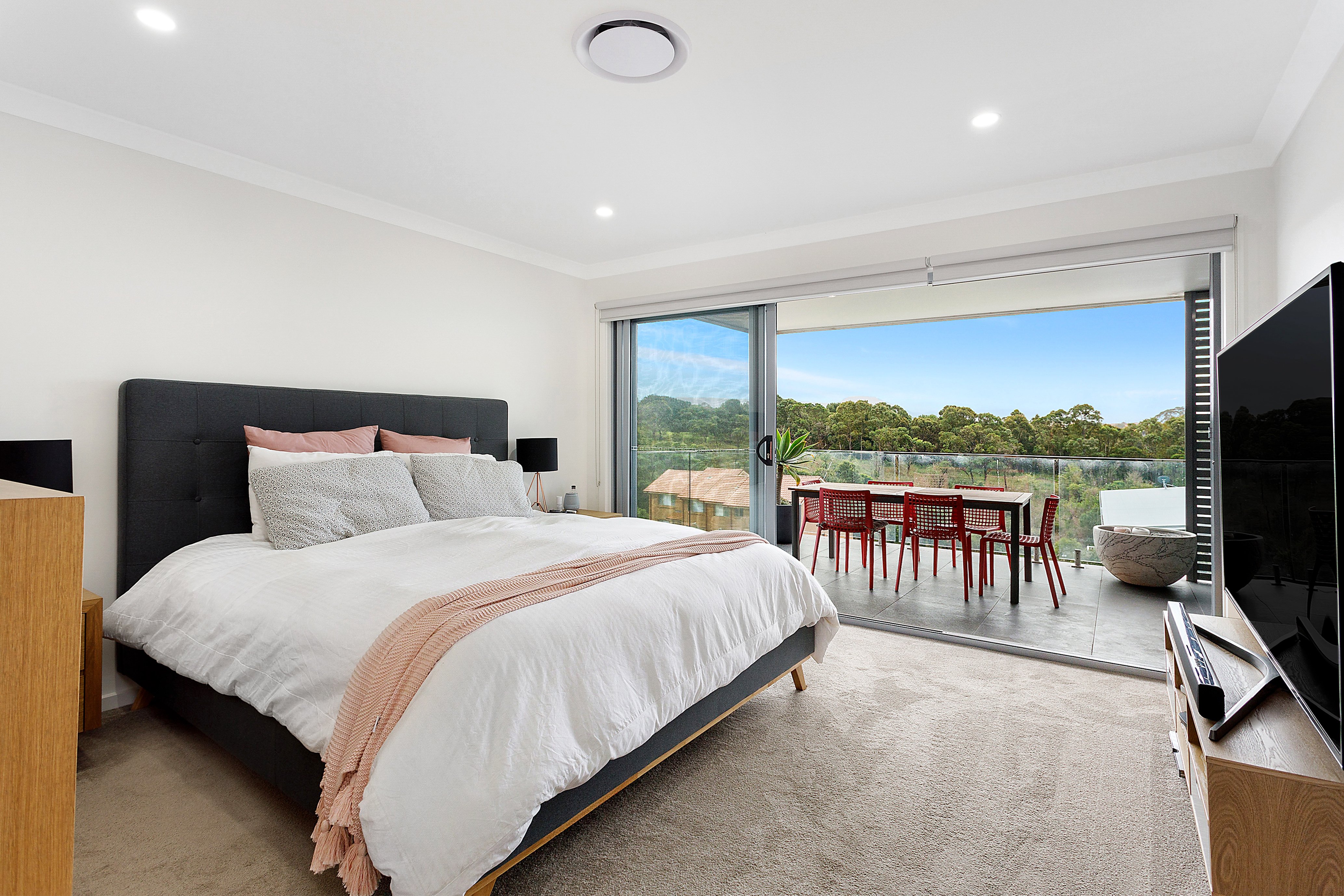 B4/16 Pinnacle Street, MIRANDA, Lake Heights - Thumbnail 3