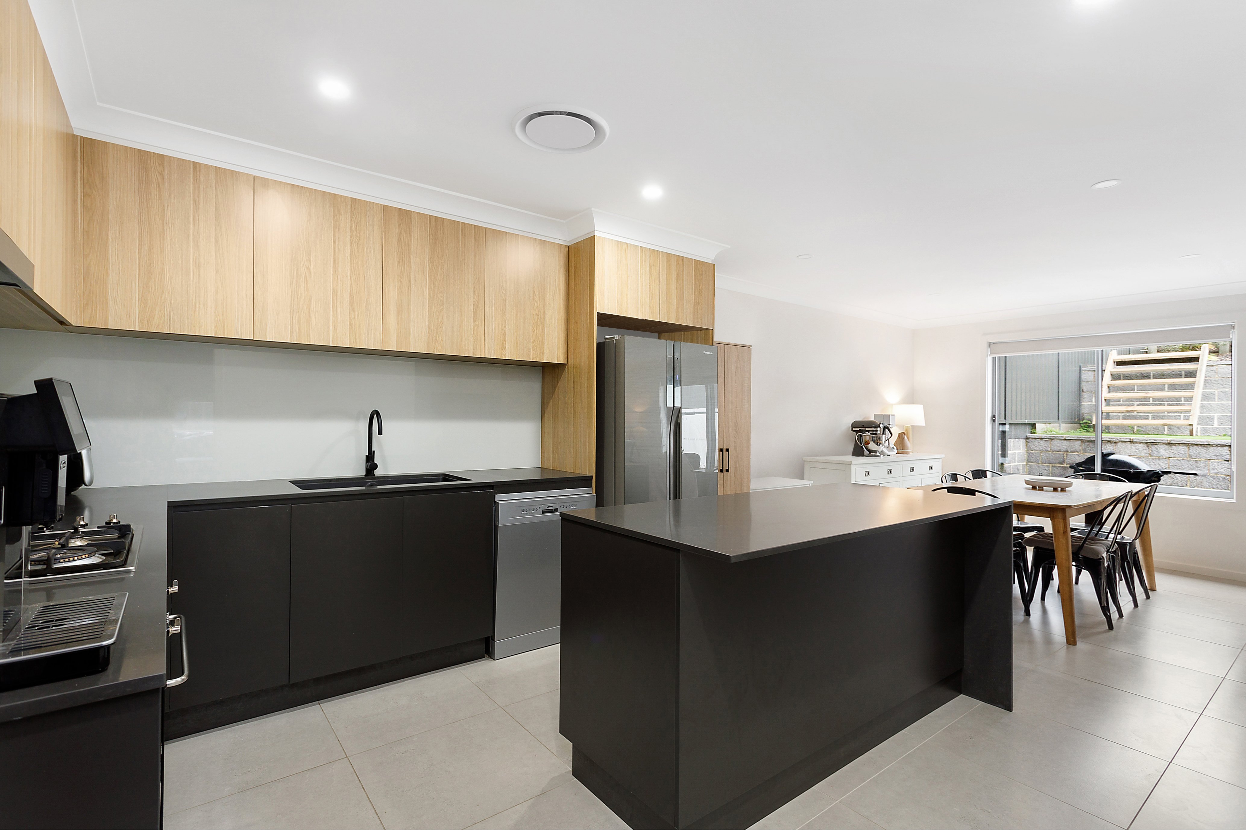 B4/16 Pinnacle Street, MIRANDA, Lake Heights - Thumbnail 2