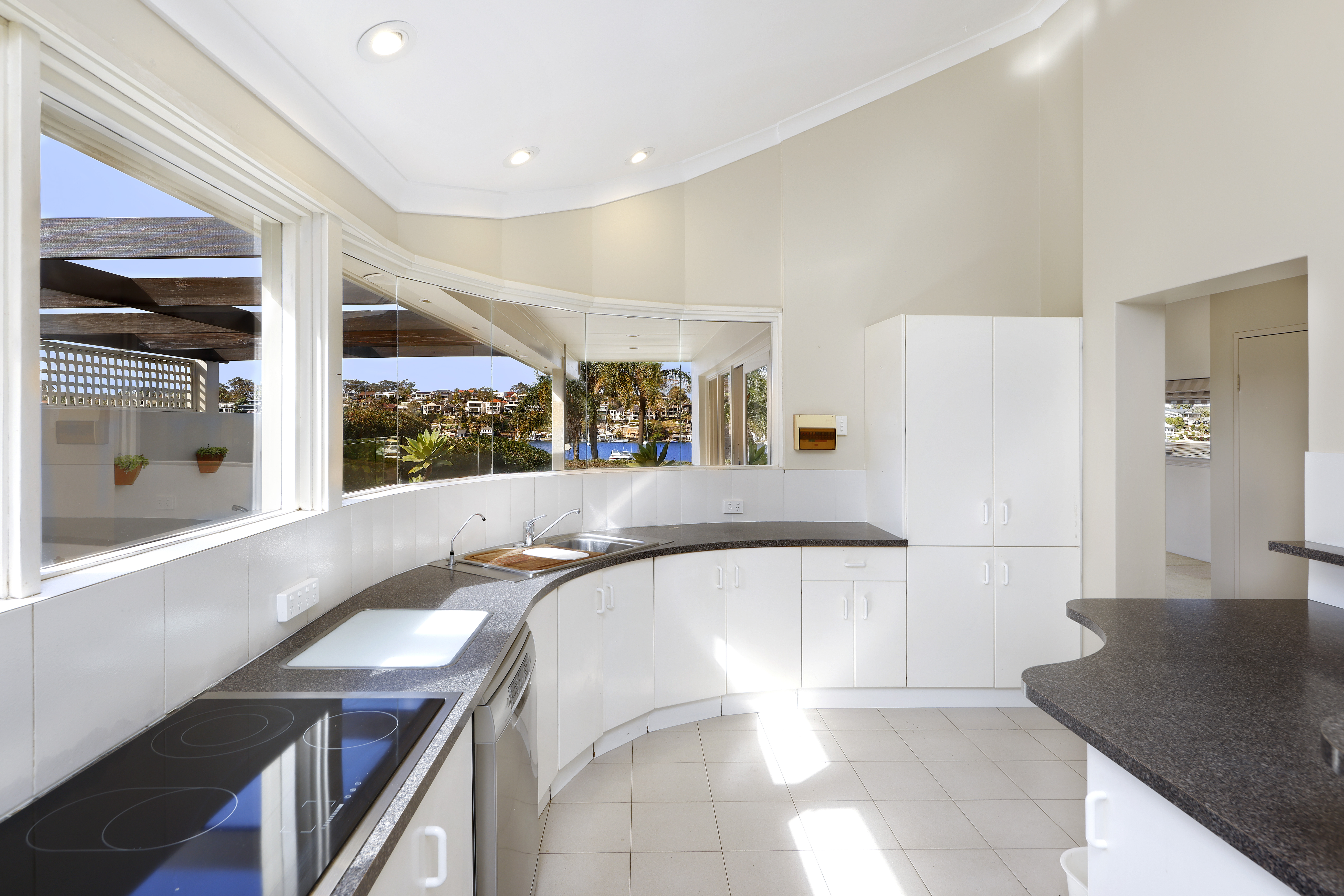 70 Fernleigh Road, Caringbah South, NSW, 2229, Caringbah South - Thumbnail 8