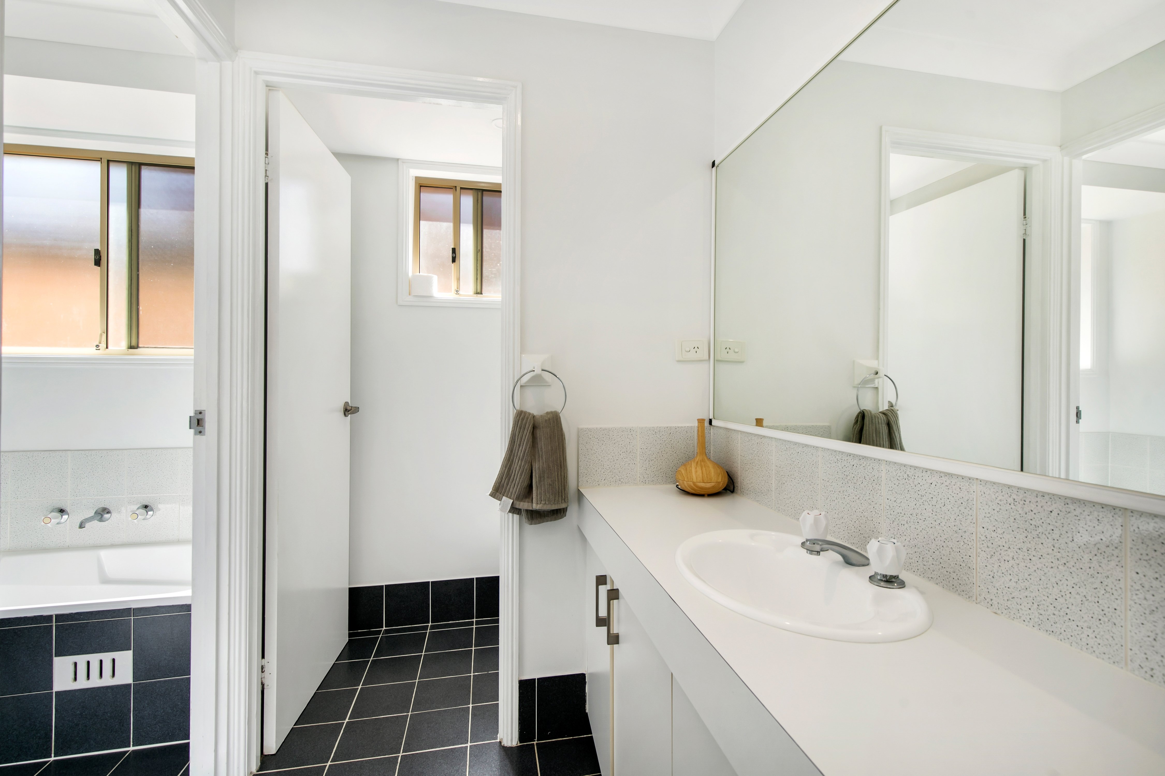7 Olwen Place, Quakers Hill, NSW, 2763, Quakers Hill - Thumbnail 7