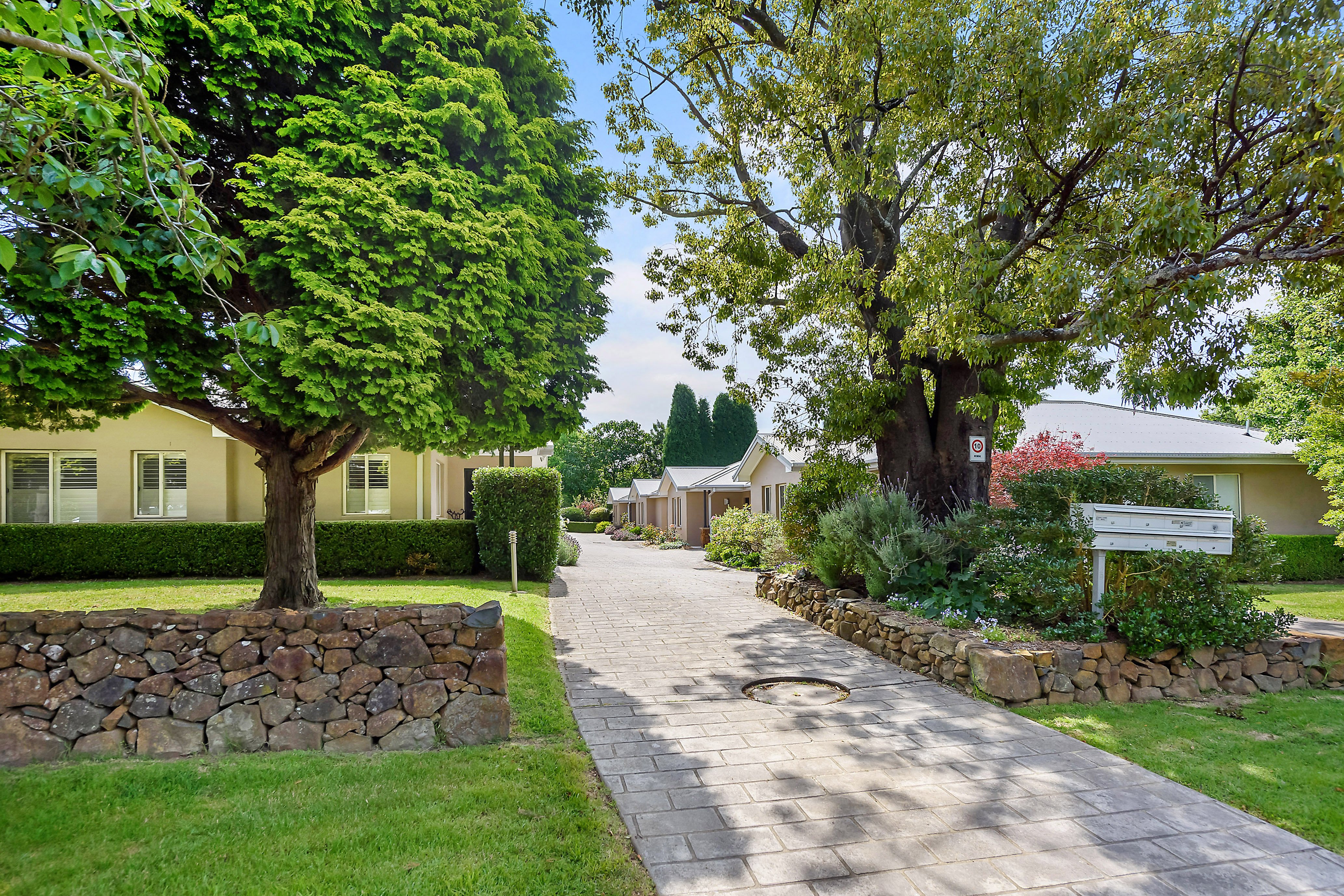 6/29-31 Gordon Road, Bowral, NSW, 2576, Bowral - Thumbnail 2