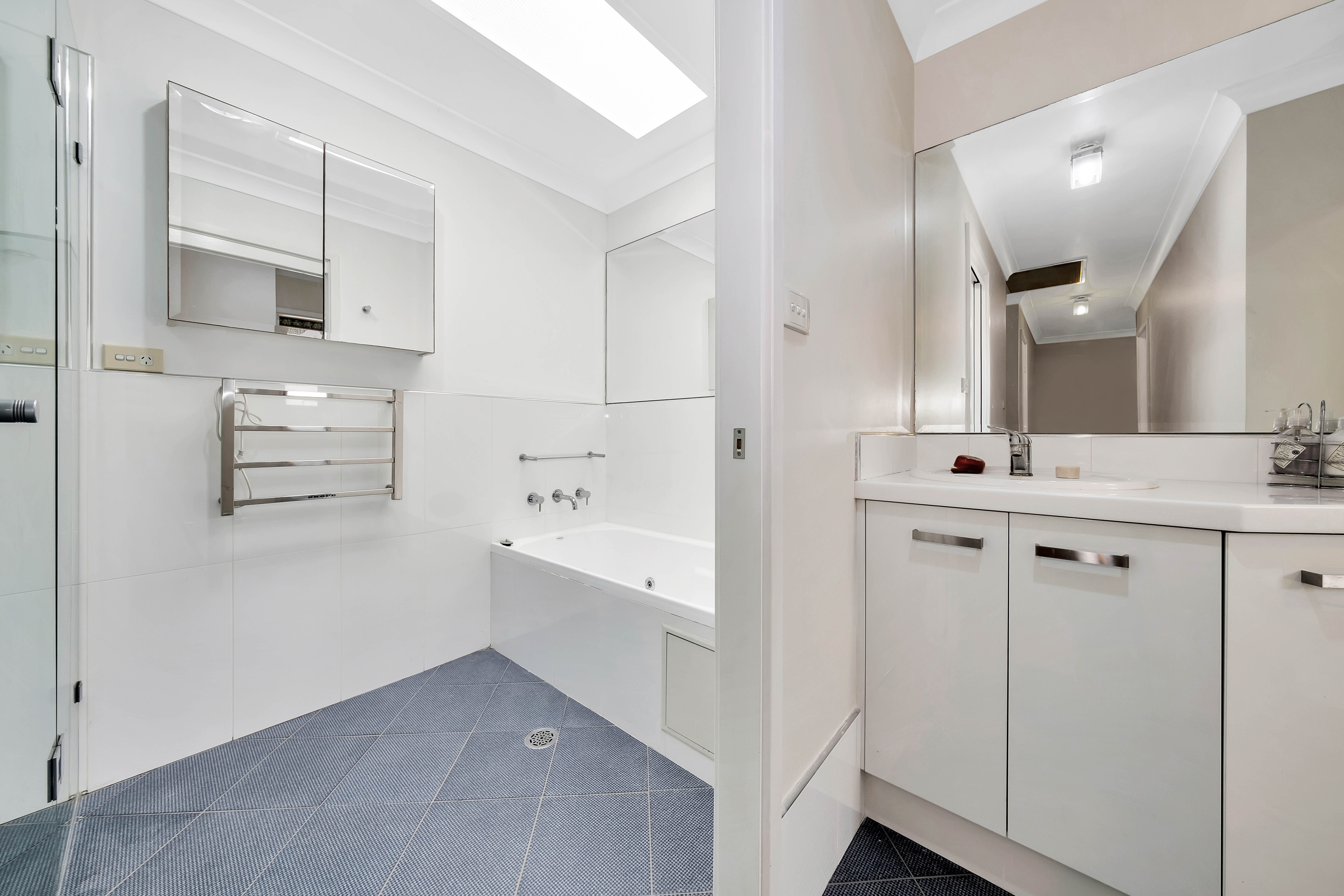 8/1 Joseph Lloyd Close, Gosford, NSW, 2250, Gosford - Thumbnail 7