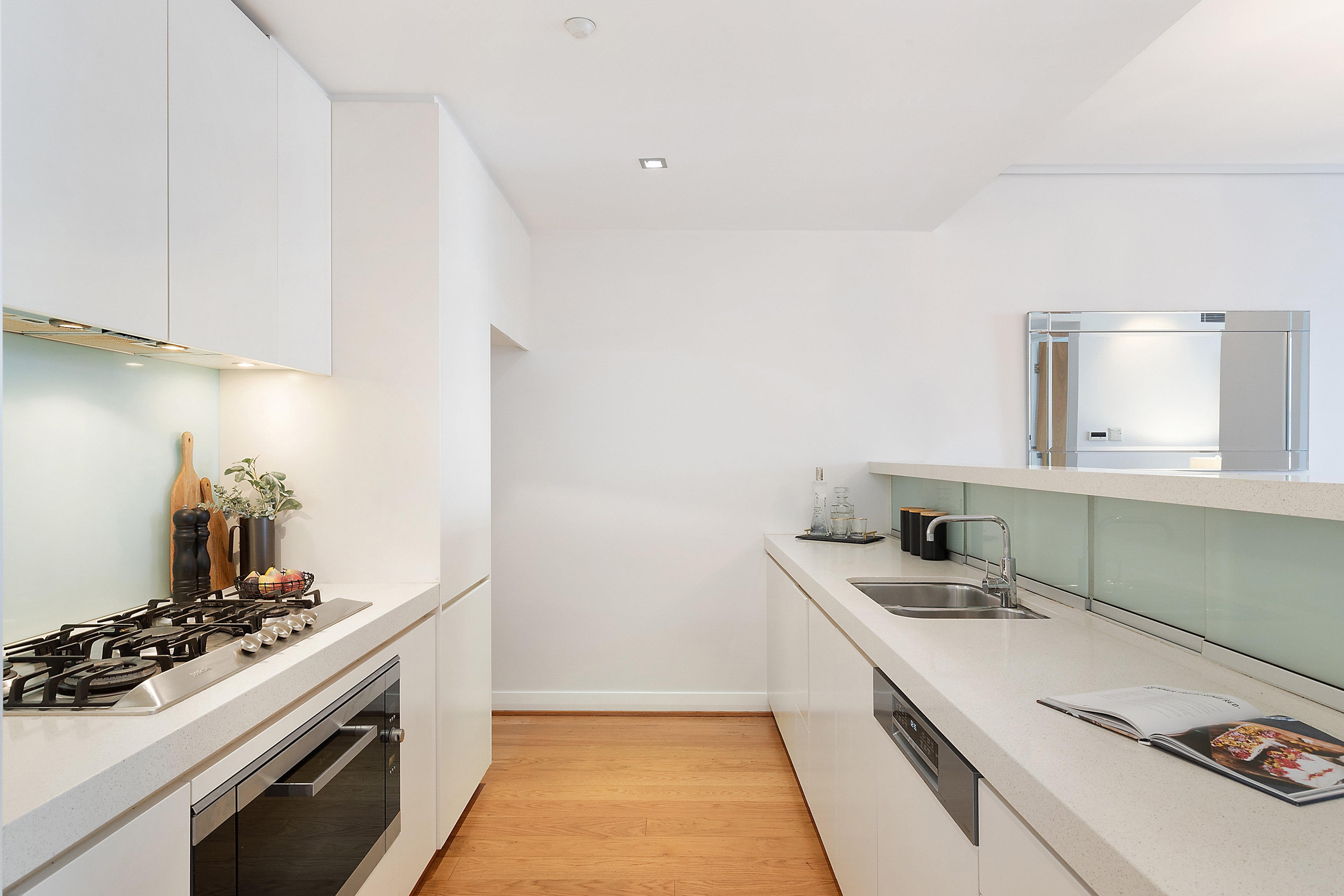301/8 Glen Street, Milsons Point, NSW, 2061, Milsons Point - Thumbnail 4